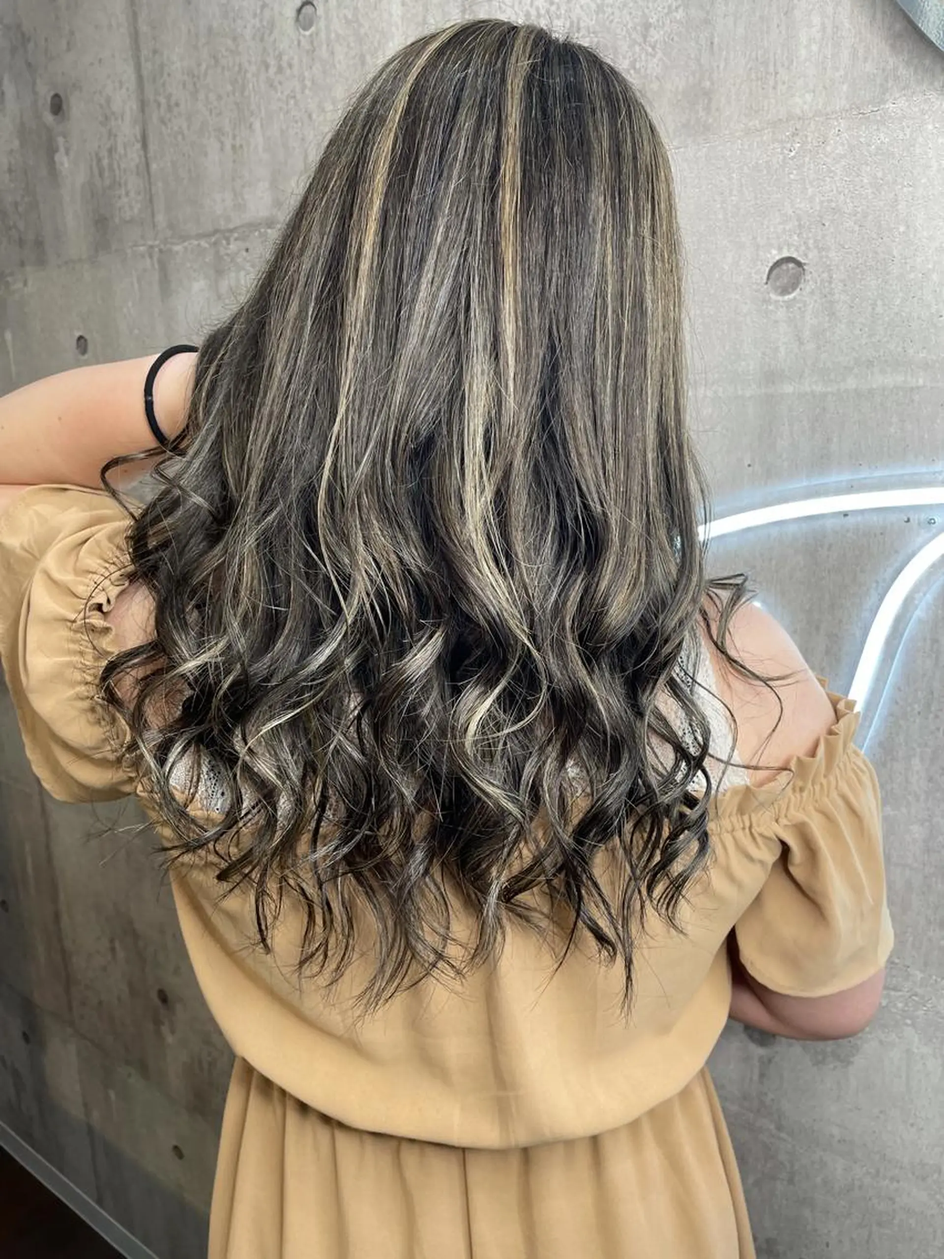 セミロング カラー パーマ ヘアアレンジ メンズ キッズ ネイル マツエク・マツパ シールエクステ メンズバレイヤージュ メンズハイライト メンズインナーカラー メンズ韓国風 ヘアカラー 新越駅から1分 肥高　壮汰のヘアスタイル