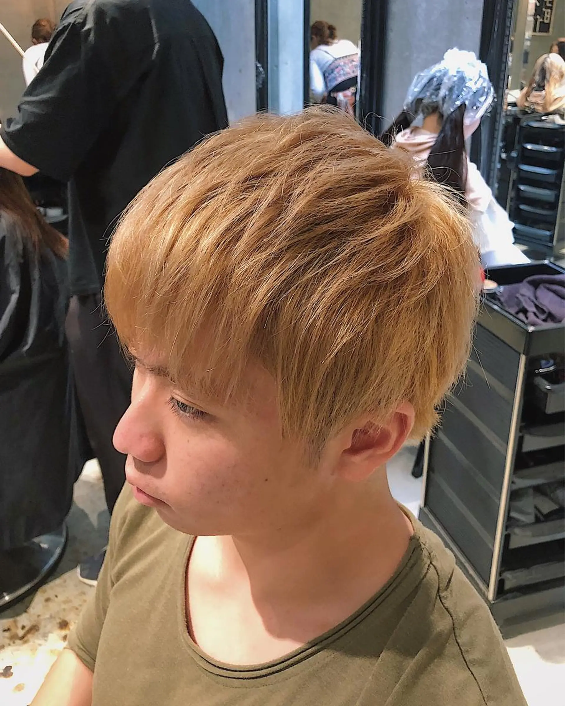 ショート カラー ヘアアレンジ メンズ ベージュカラー ダブルカラー 遠藤悠大/メンズ縮毛 /メンズカットのヘアスタイル