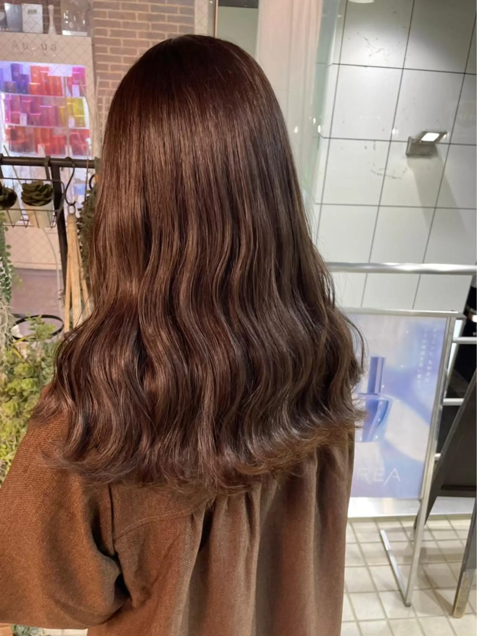 ロング カラー ベージュカラー 黒髪 ブリーチ ブルーカラー ブルーブラック ニュアンスネイル パーマ/コトミ🐸のヘアスタイル
