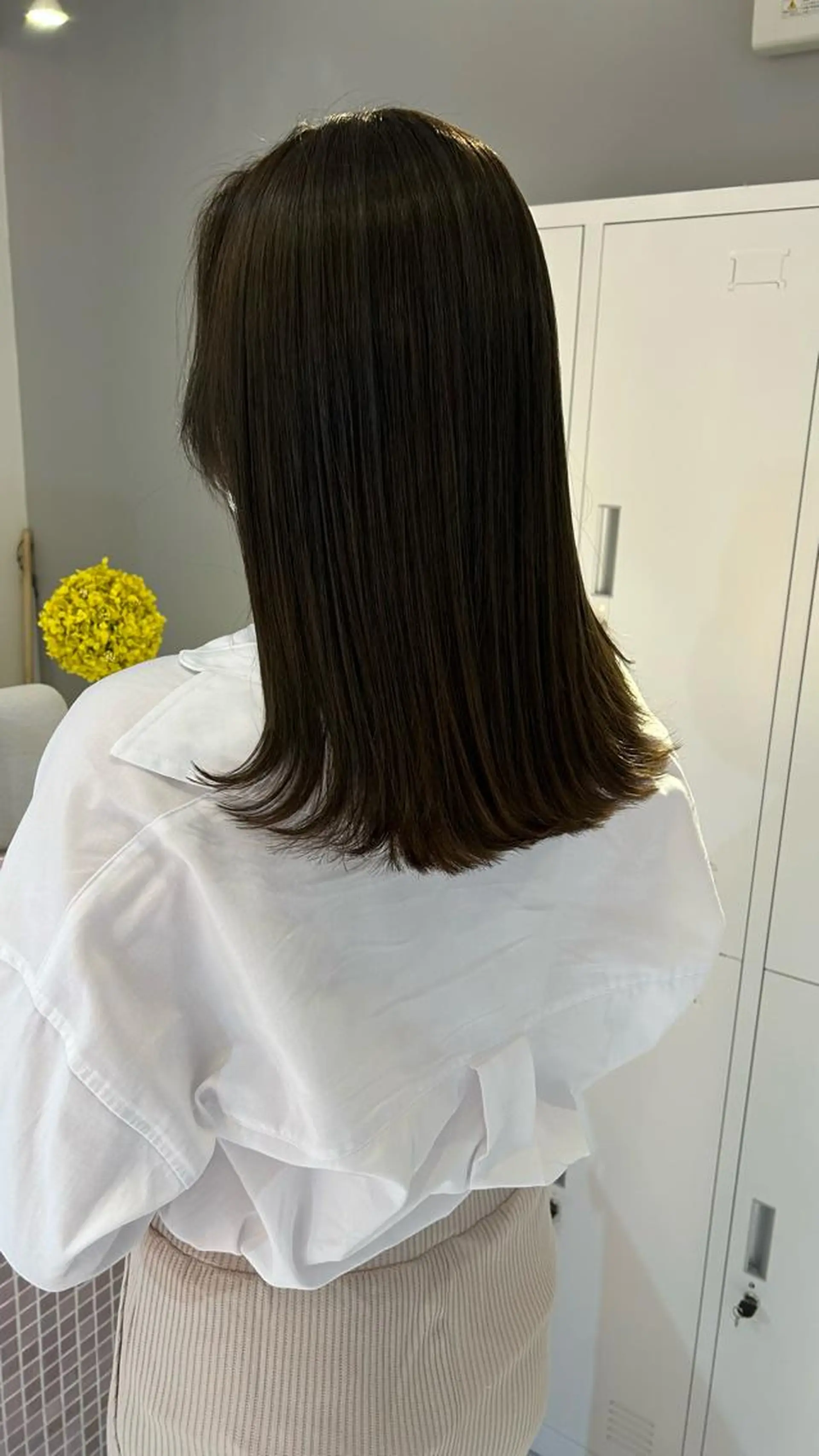 ミディアム カット ヘアカラー トリートメント 髪質改善サロン🫧 戎谷栞菜のヘアスタイル