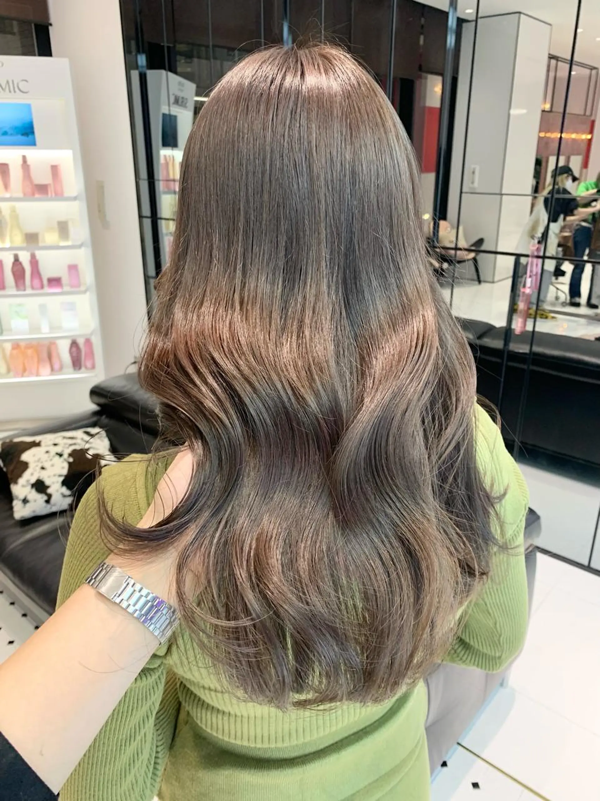 セミロング カラー ベージュカラー カット ヘアカラー ハッシュカット/ハイ トーン/MANAMIのヘアスタイル