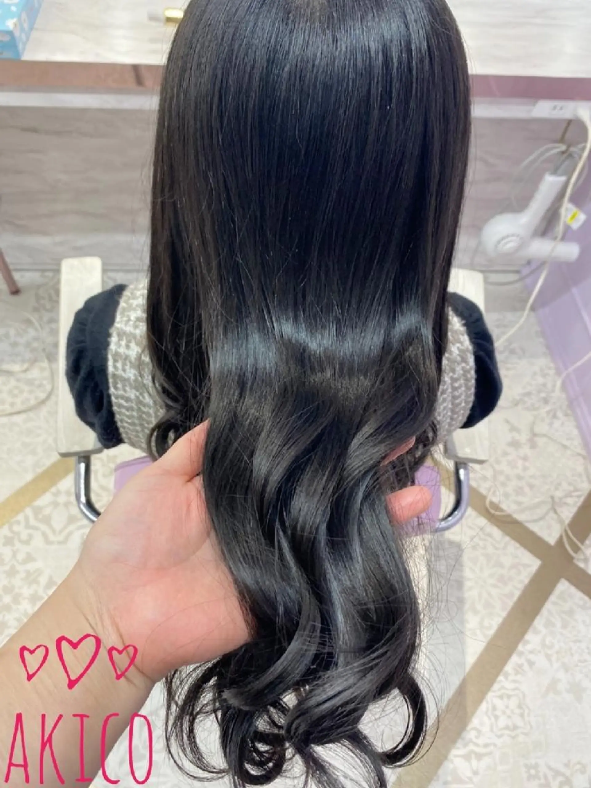 ロング トリートメント LUXBE GALLERY なんば駅前店所属・ラックスビーギャラリ ー AKICOのヘアスタイル