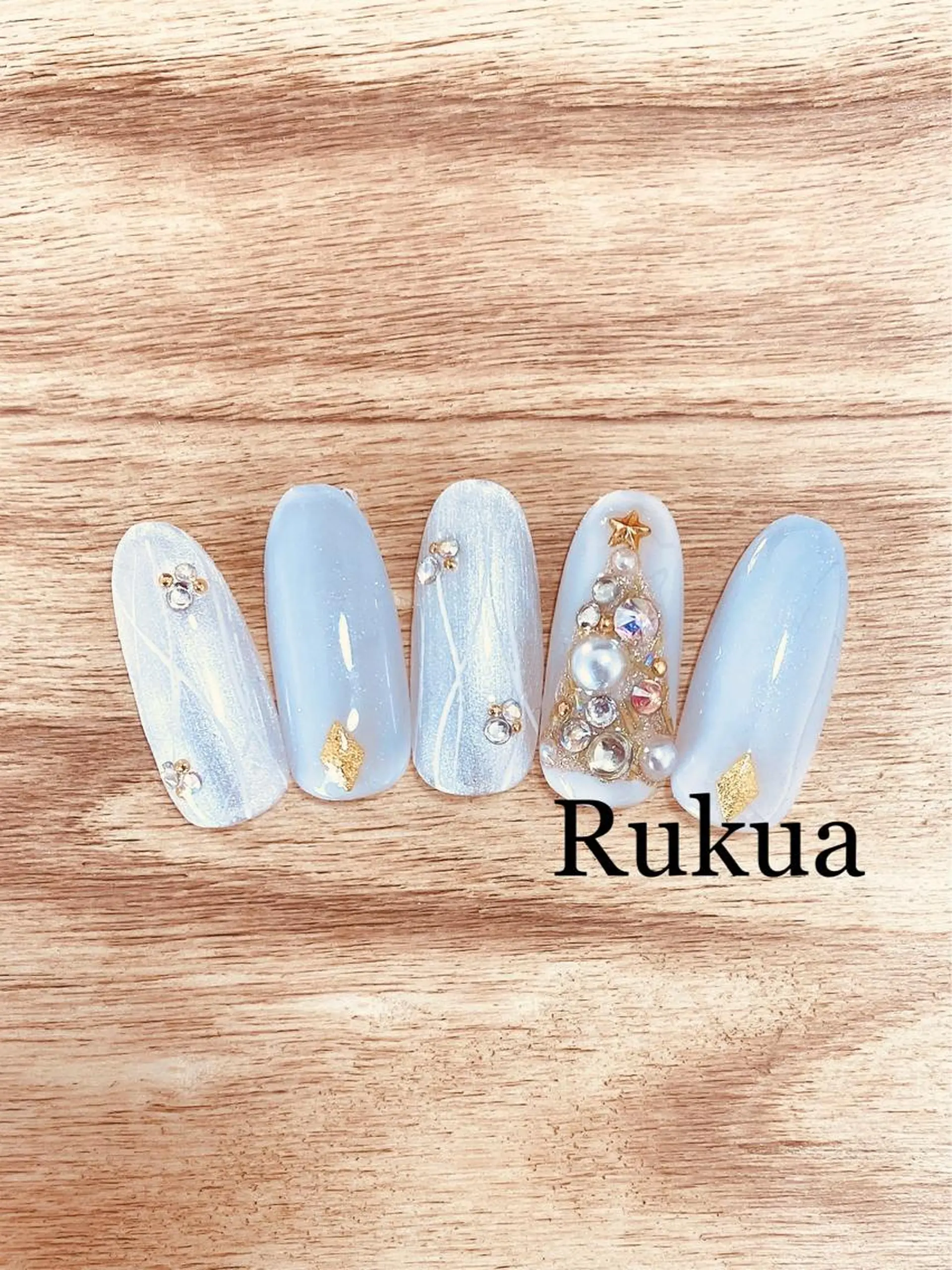 ネイル 冬ネイル クリスマス Rukua Nの眉毛・アイブロウイメージ