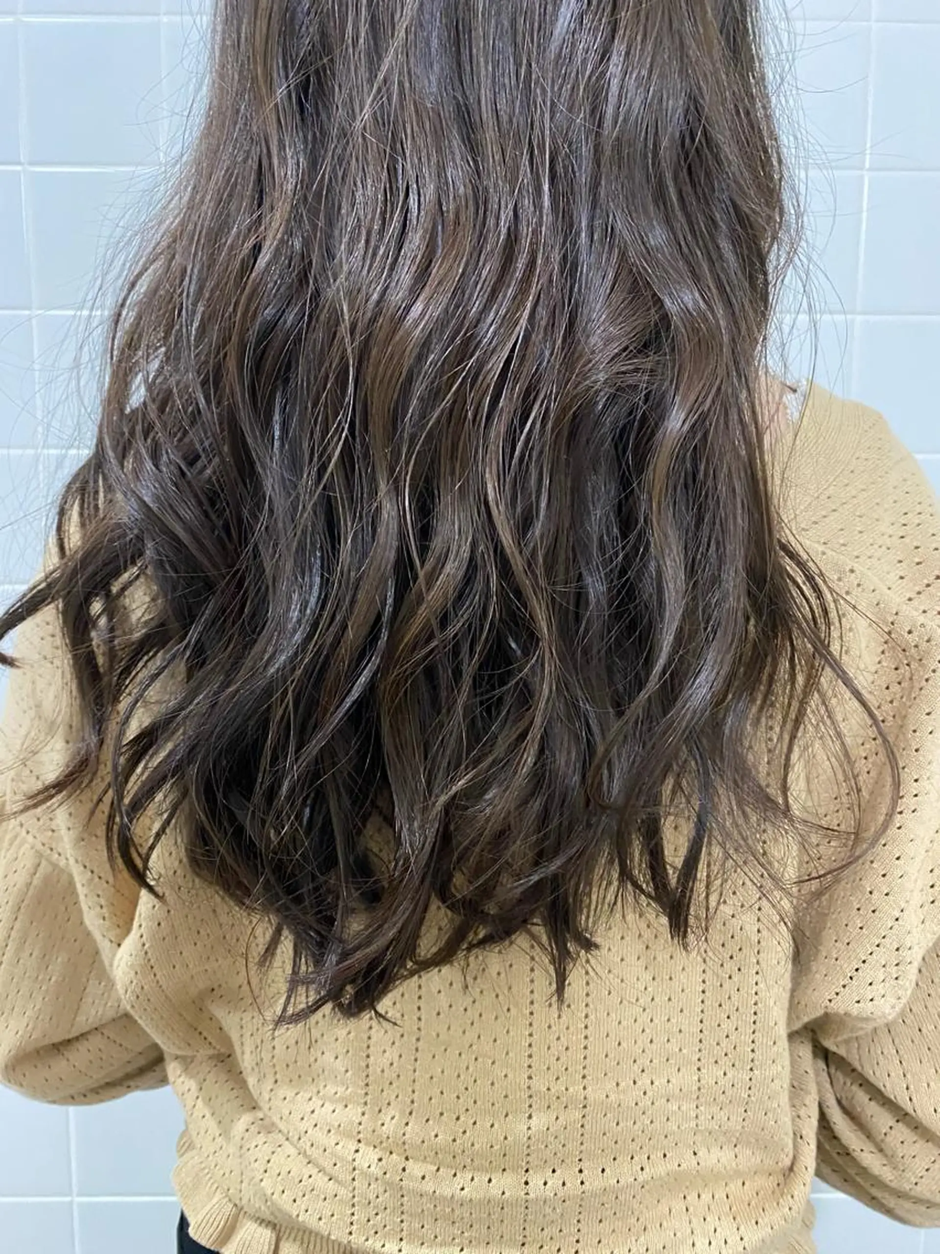 ロング カラー アッシュ ブラウンカラー ヘアカラー 小田切 裕輝のヘアスタイル