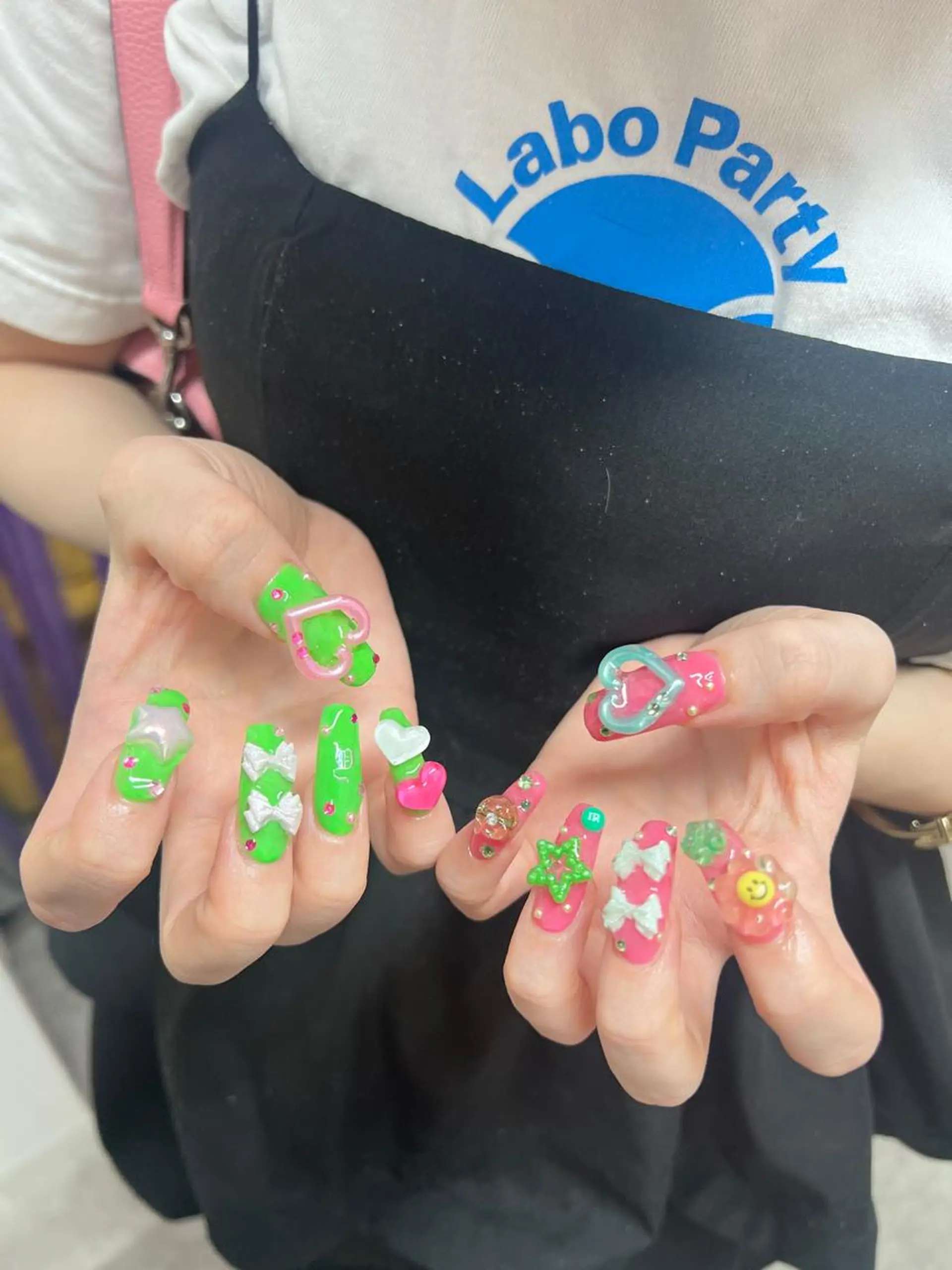 ネイル ジェルネイル パラジェル NONO /episkeyのネイルデザイン