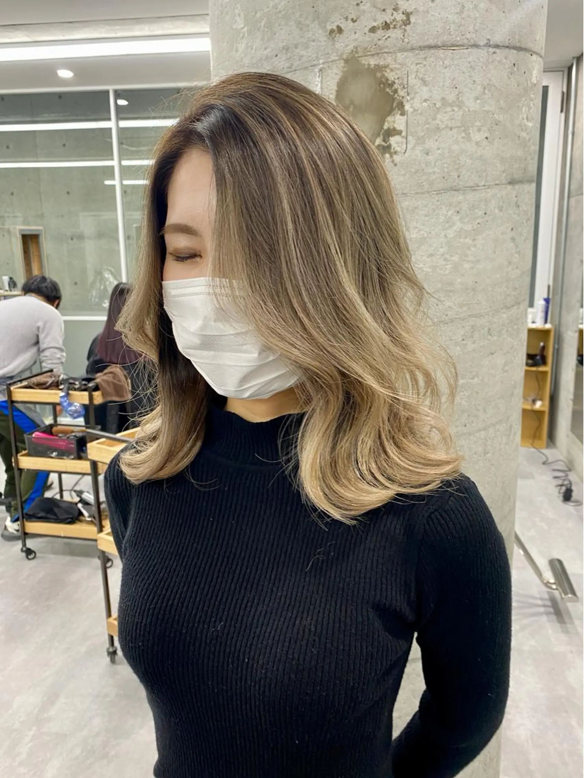 セミロング カラー バレイヤージュ ブリーチ ケアブリーチ ダブルカラー ハイライトカラー welring hair salon所属・welring hair salonのヘアスタイル