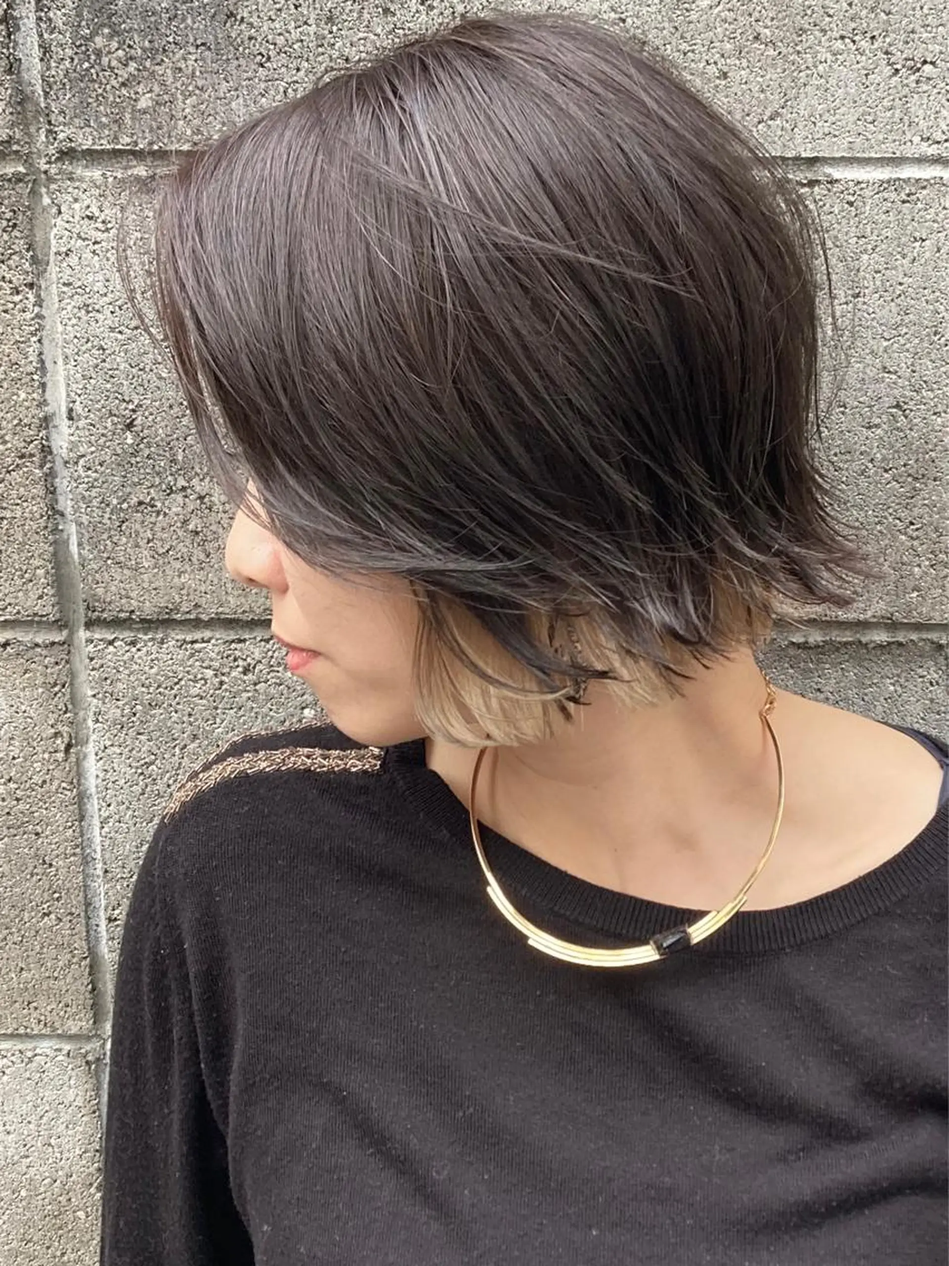 ショート カラー パーマ グレージュ インナーカラー ボブ Rowel ローウェルのヘアスタイル