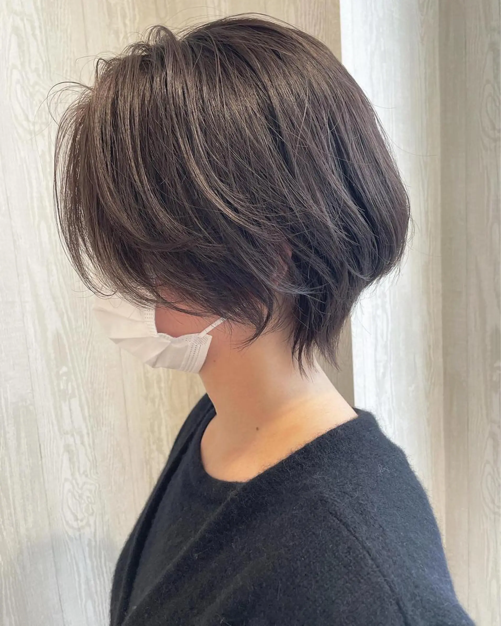 ショート カラー アッシュ 透明感カラー ダークグレー ダークグレージュ グレージュ カット ヘアカラー トリートメント 河合秀明/ハイライト /インナーカラーのヘアスタイル