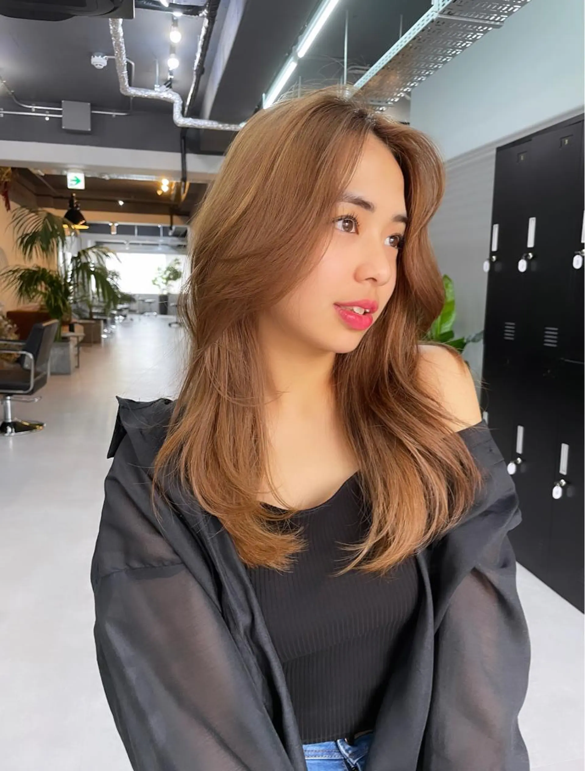 ロング カラー ヘアカラー ミルクティーベージュ ❤︎レイヤー　MIAのヘアスタイル