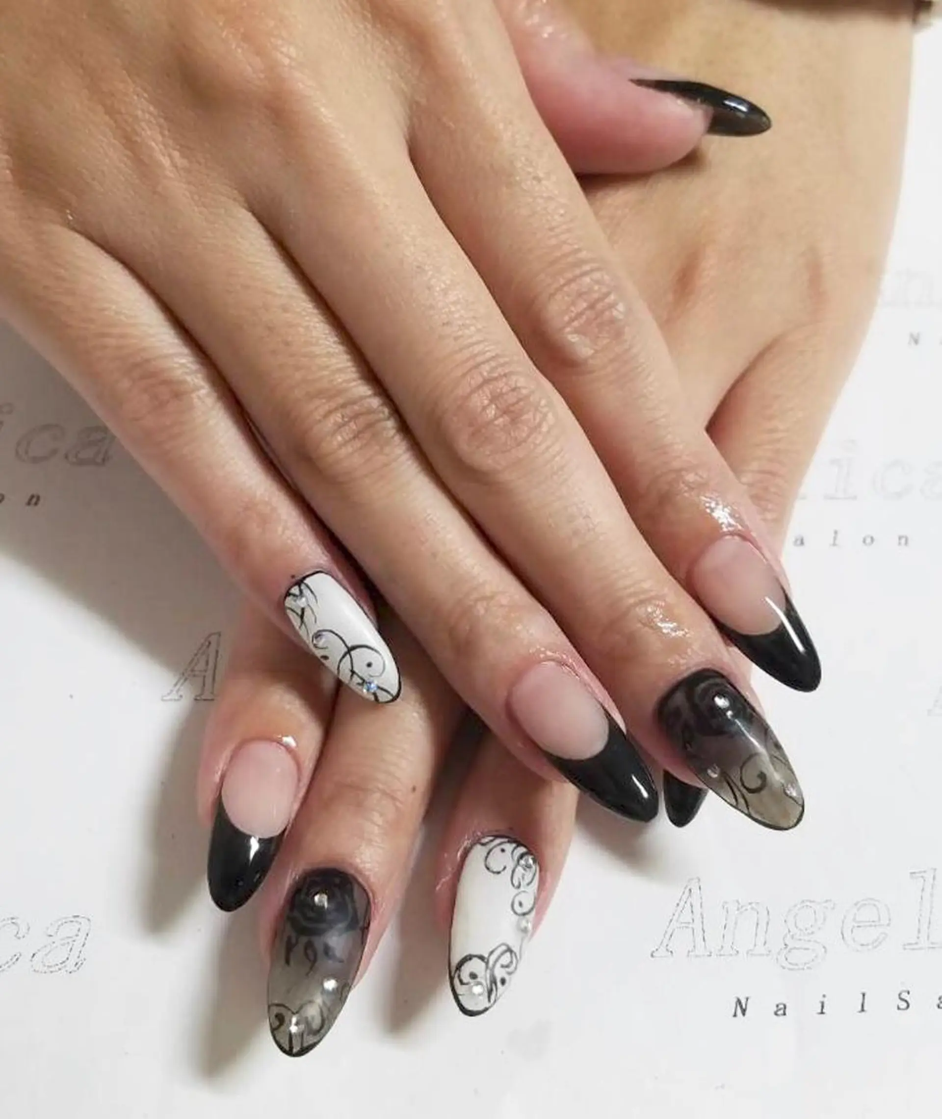 ネイル ハンドネイル Angelica ネイリストのネイルデザイン