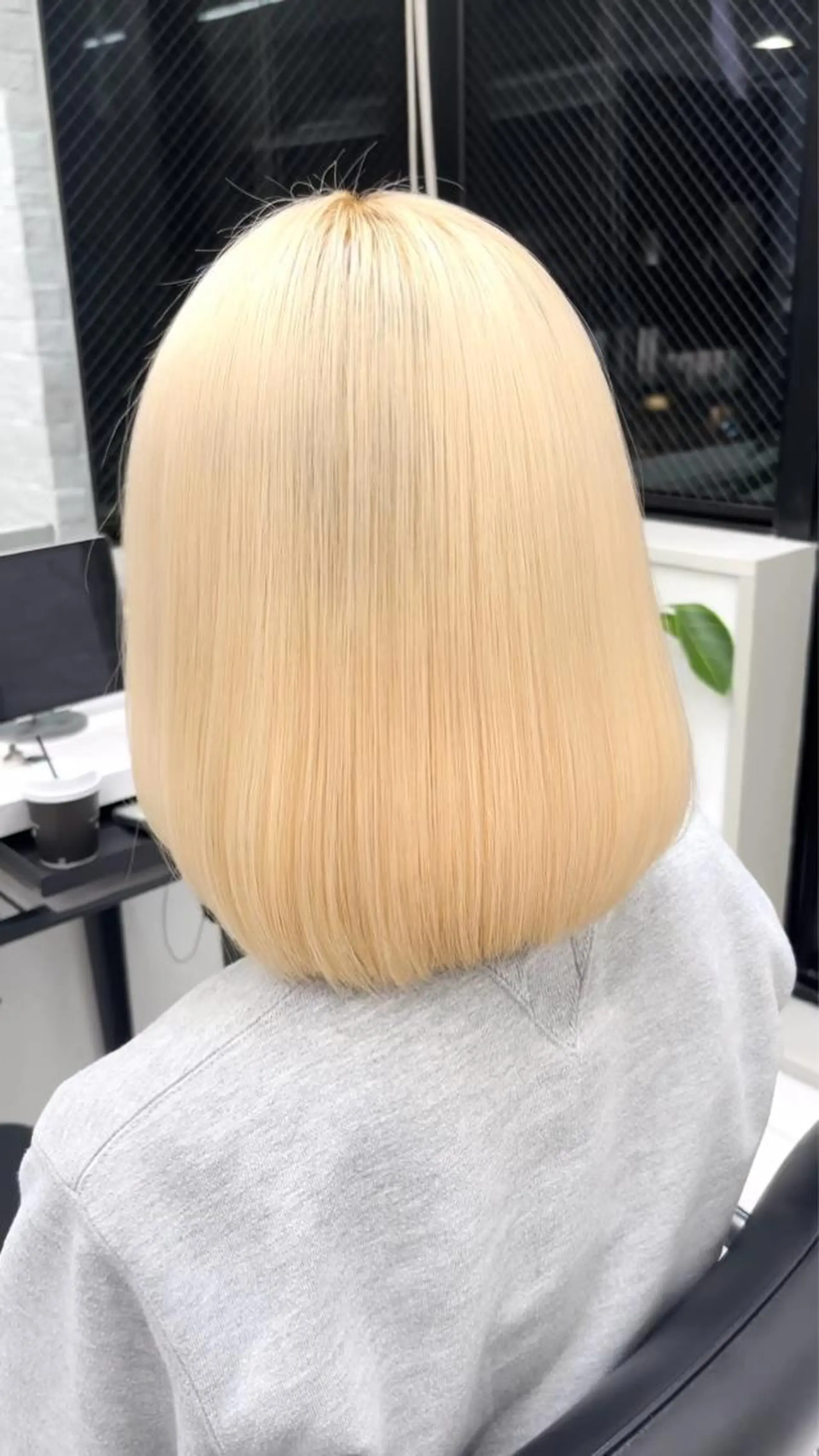 ロング カラー 高島大登/顔周り /ミルクティーのヘアスタイル