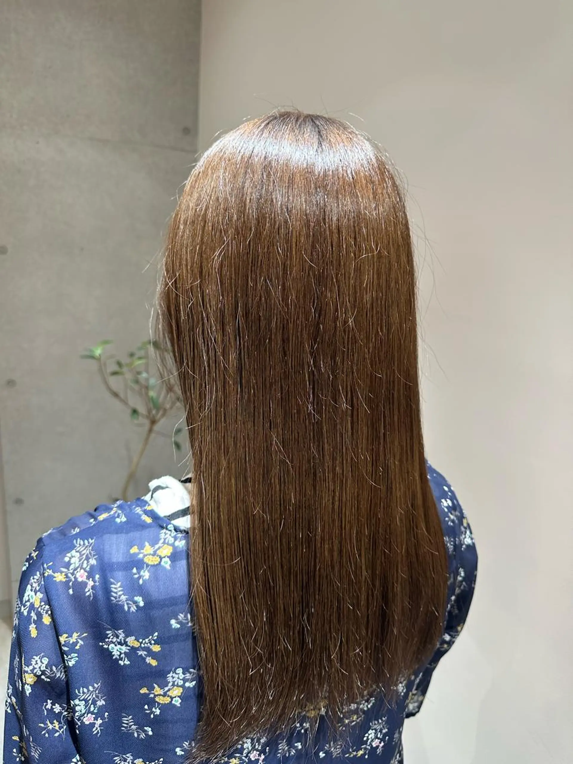 ロング 石本 眞優のヘアスタイル
