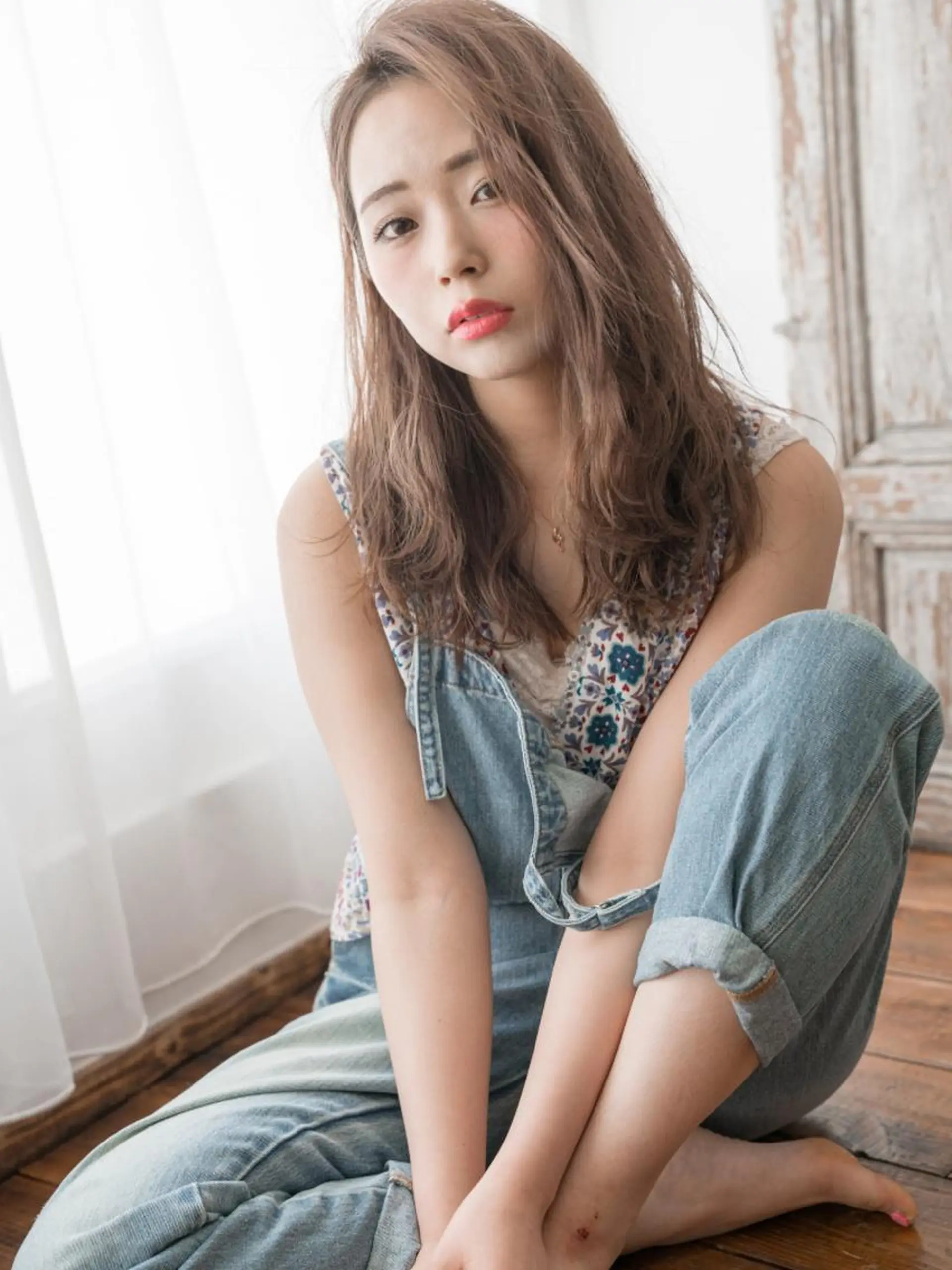 セミロング カラー パーマ ヘアアレンジ ベージュカラー イエローカラー レイヤーカット カット ヘアカラー トリートメント ヘアセット インナーカラー 代表　南一路のヘアスタイル