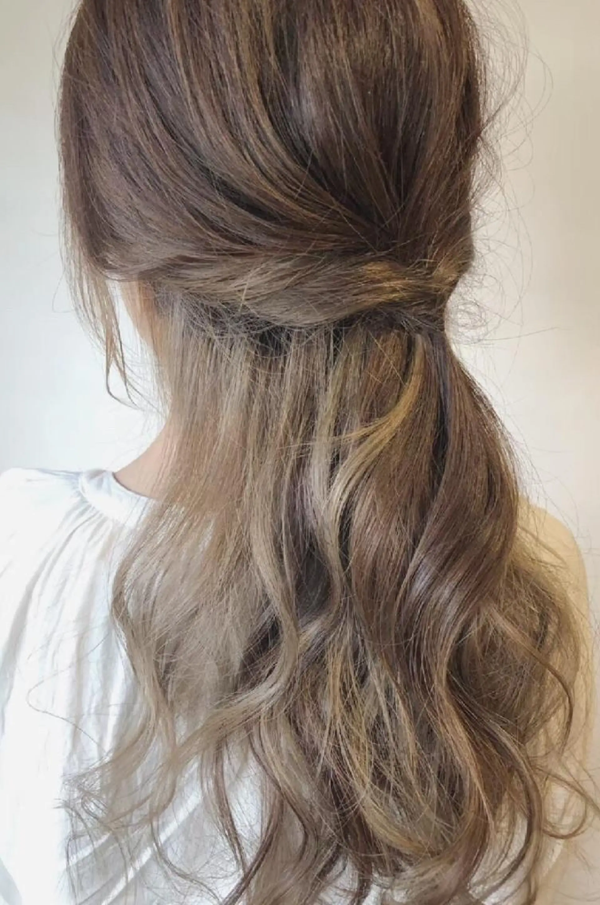 ヘアアレンジ セミロング Laissez Deuxのヘアスタイル