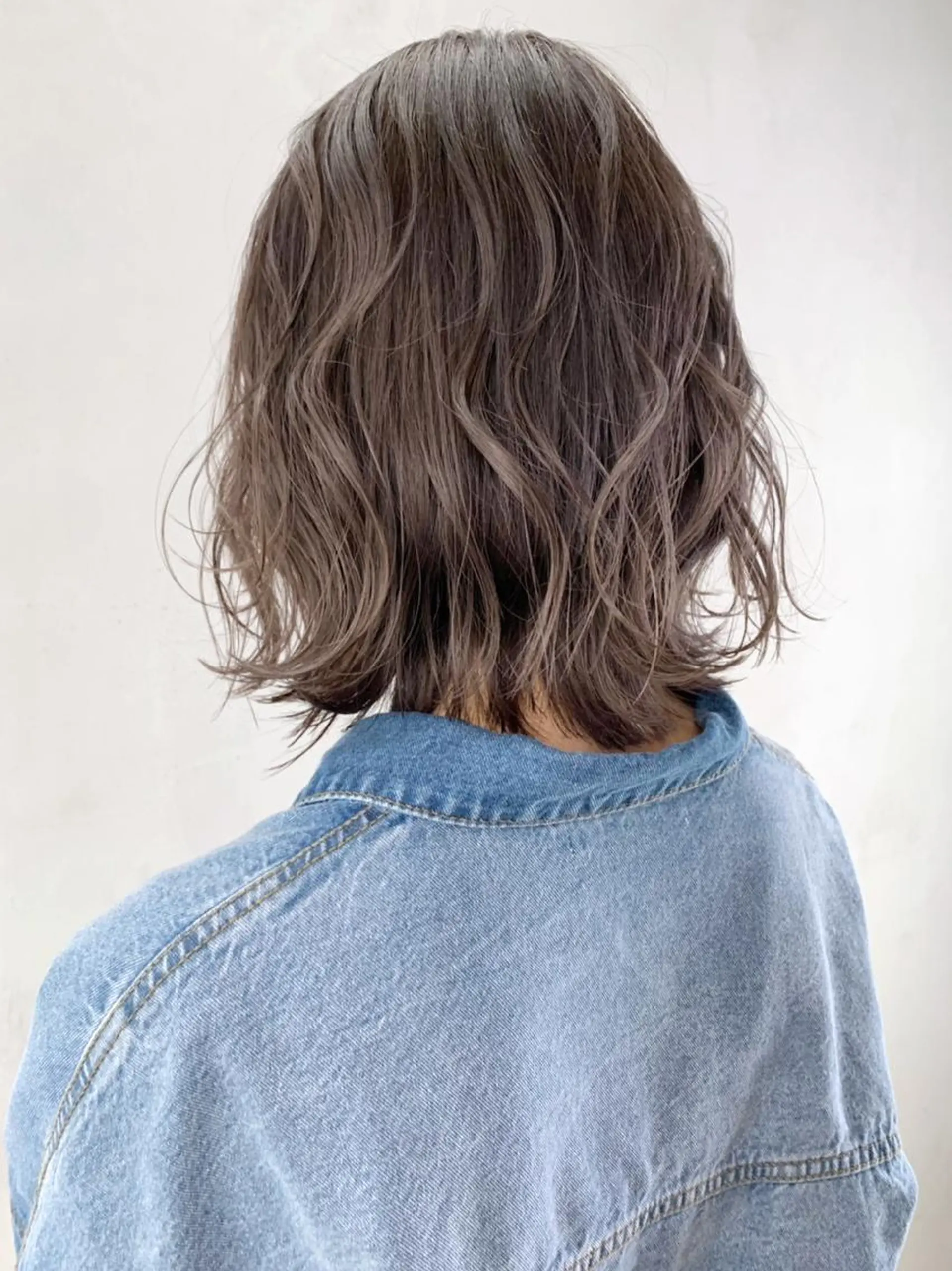 ミディアム カラー パーマ ヘアアレンジ グレージュ ITbyALBUM 藤沢店のヘアスタイル