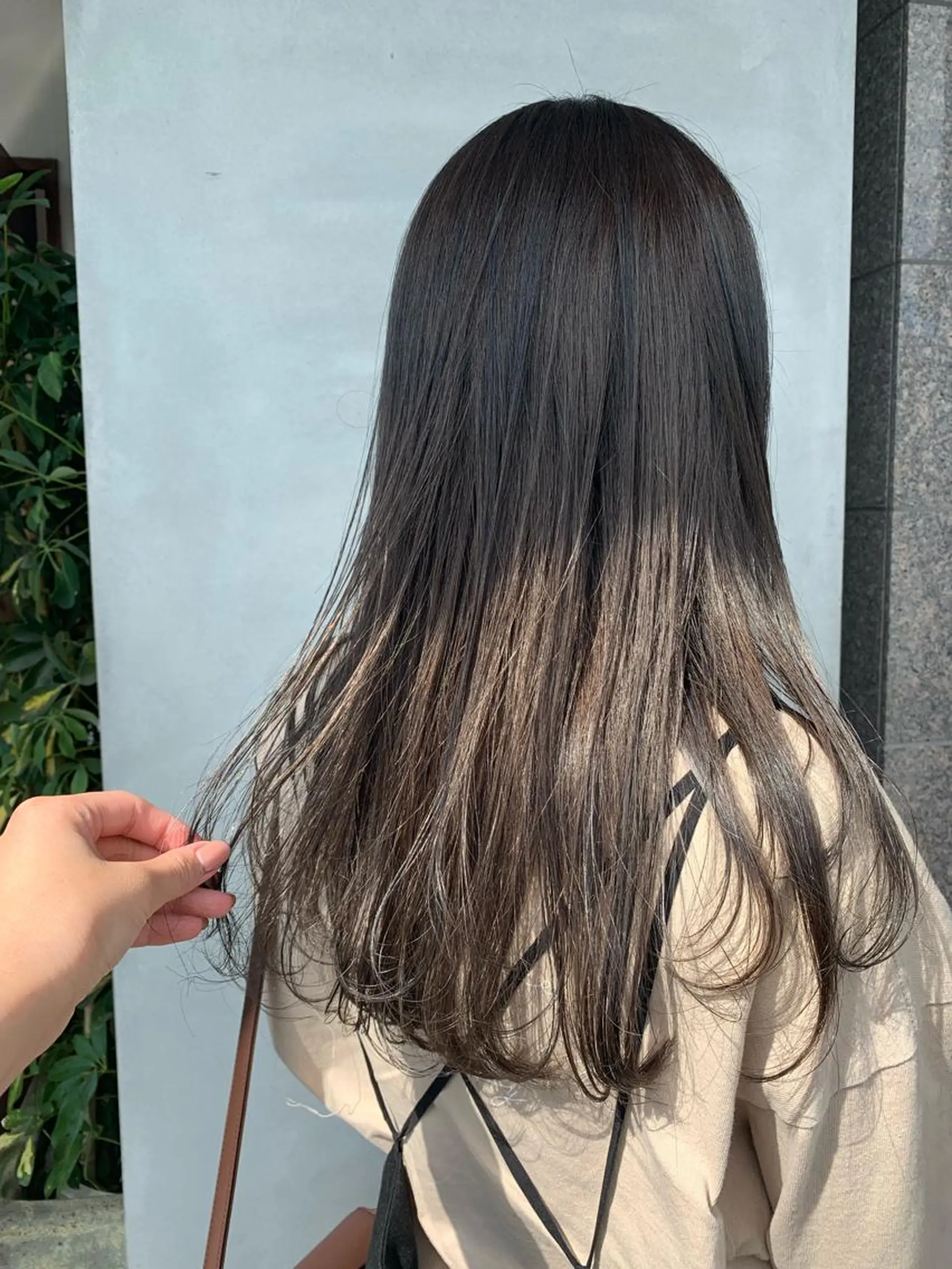 ロング カラー 吉原 由菜のヘアスタイル