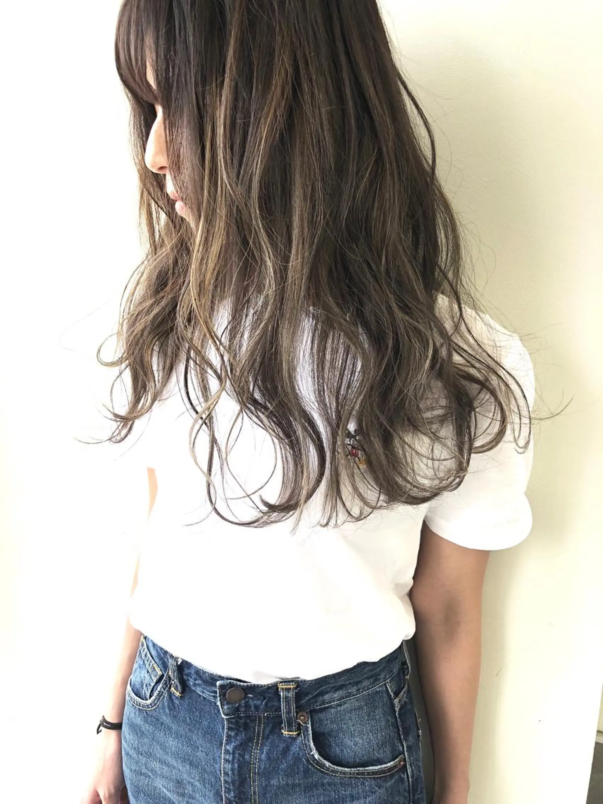 ロング ハイライト ヘアカラー トリートメント 小澤大輔 YOLO hairのヘアスタイル
