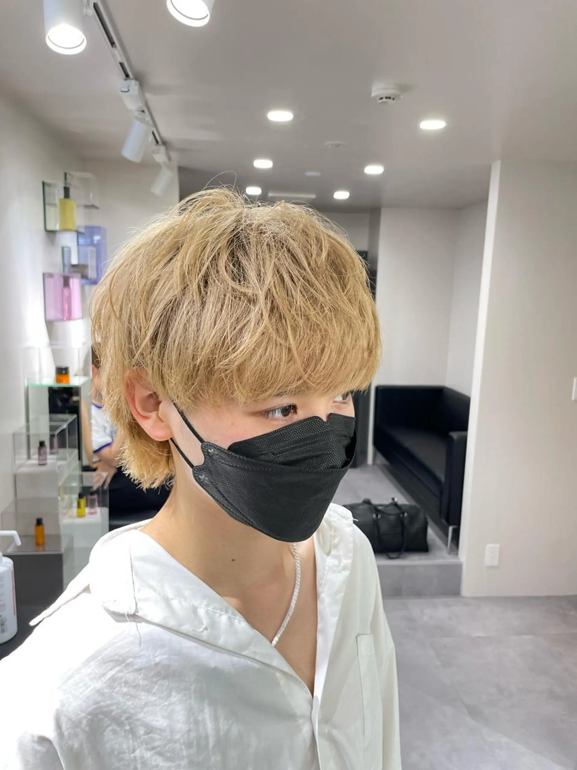 ショート カラー メンズ カット ブリーチ特化 ハイトーンRYOYAのヘアスタイル