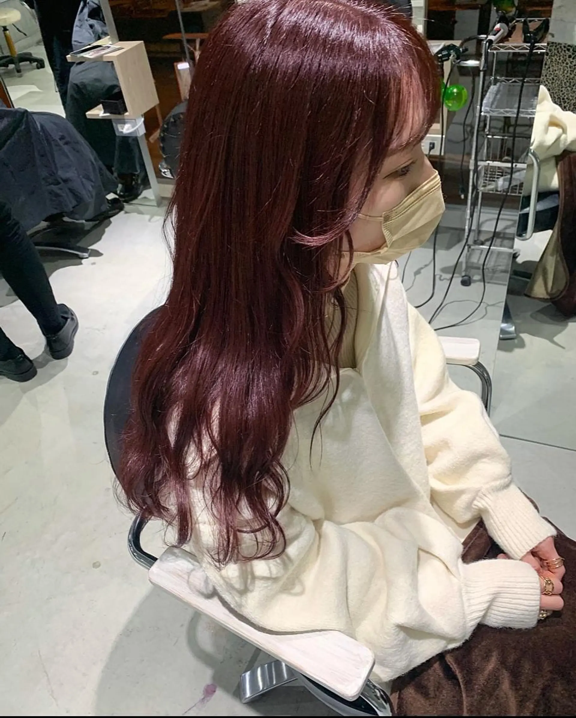 ロング カラー カット ヘアカラー トリートメント 暖色/まろベージュ/ シカタユウカのヘアスタイル