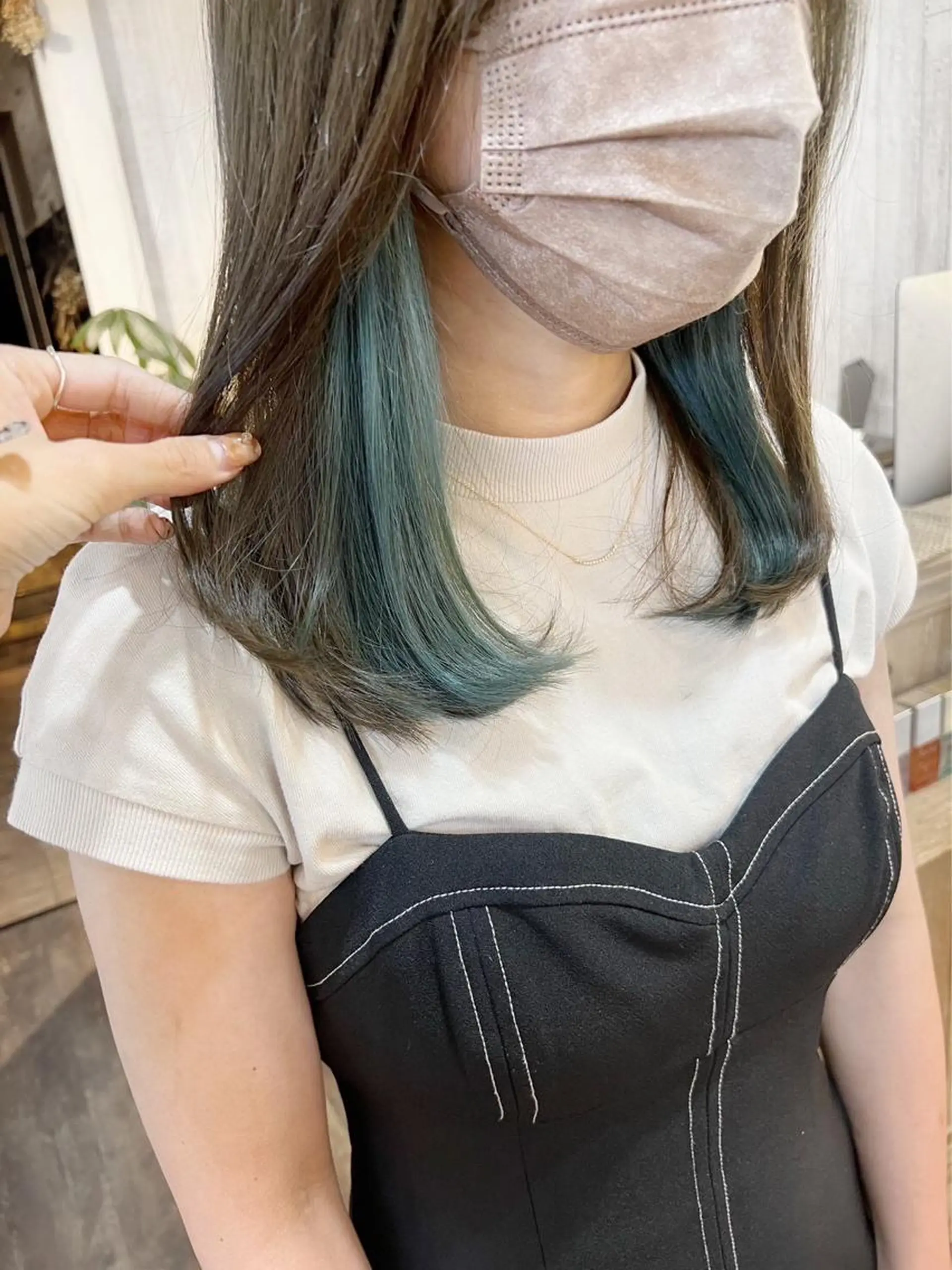 ミディアム ボブ ハイライト 髪質改善 韓国風ヘア レイヤーカット ダブルカラー　/ インナーカラーMiiのヘアスタイル