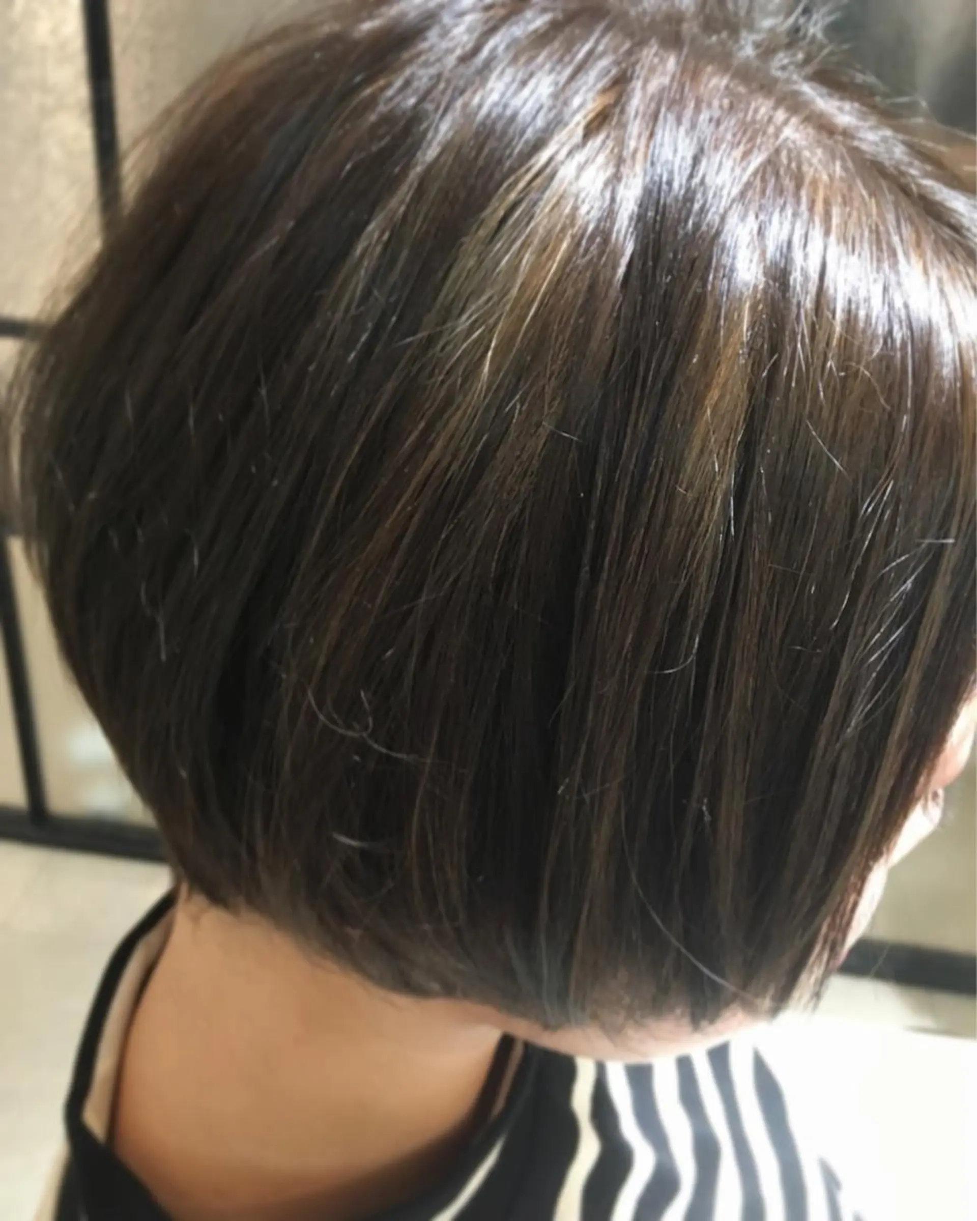 ショート ハイライト ヘアカラー トリートメント 安永 涼のヘアスタイル