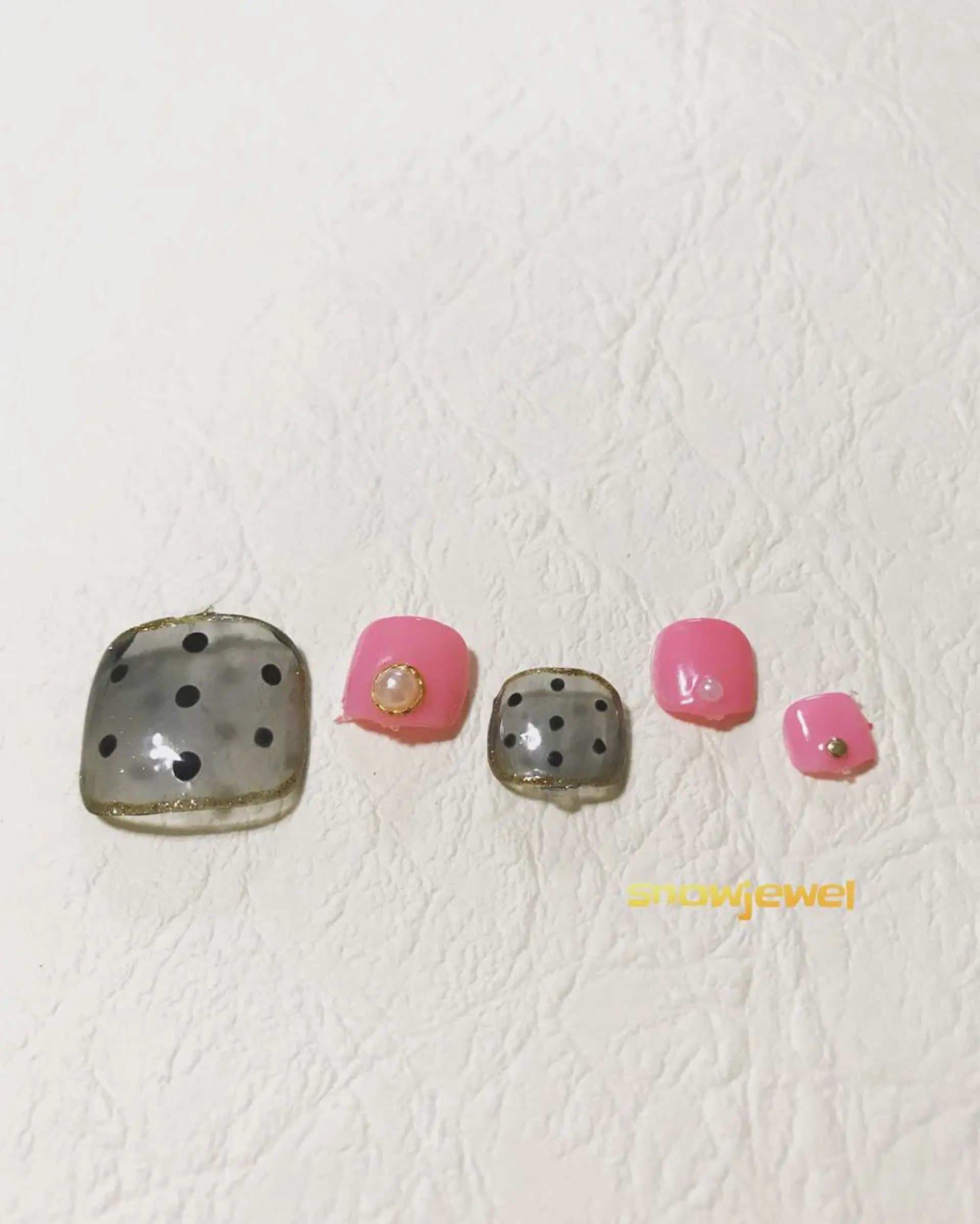 ネイル ドット nail snowjewelのネイルデザイン