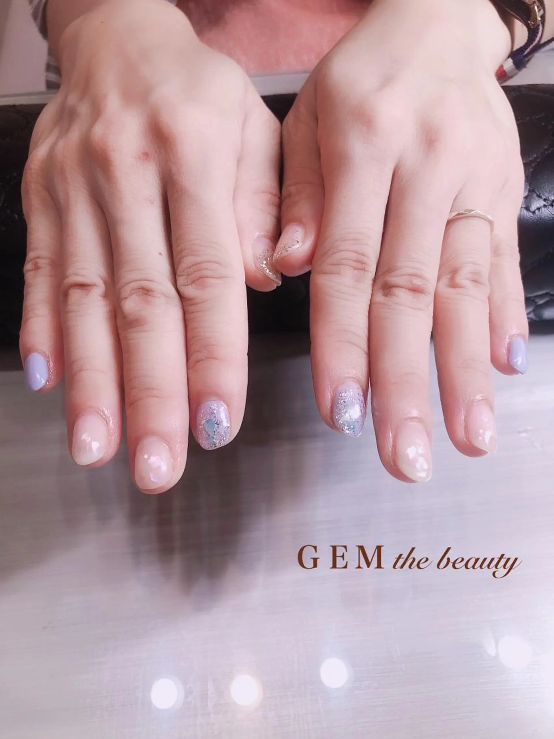 ネイル ジェルネイル 持ち込み シンプルネイル GEM  the beautyのマツエク・マツパデザイン