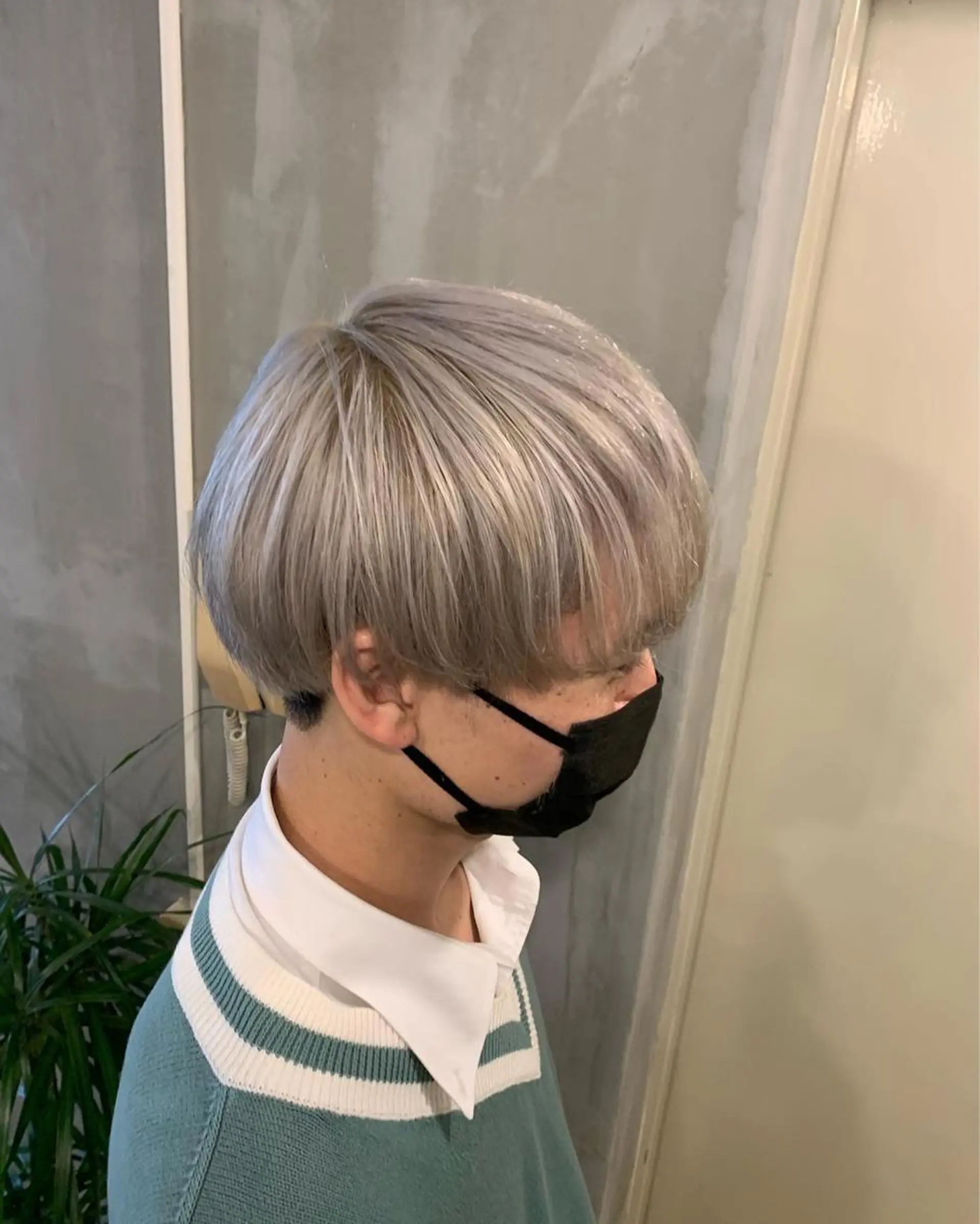 カラー メンズ メンズブリーチ ブリーチ ケアブリーチ 🫧顔まわりレイヤー カット🫧🧼白石輝のヘアスタイル
