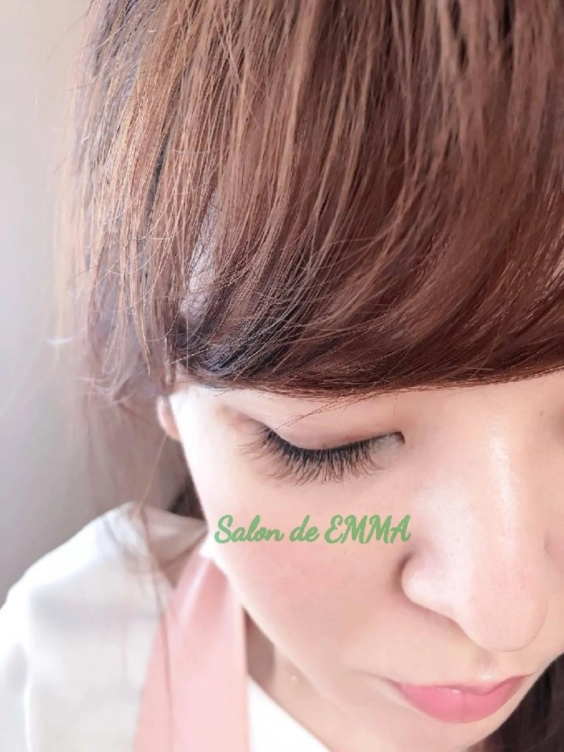 マツエク・マツパ カラーマツエク ボリュームラッシュ EMMA plus．のマツエク・マツパデザイン