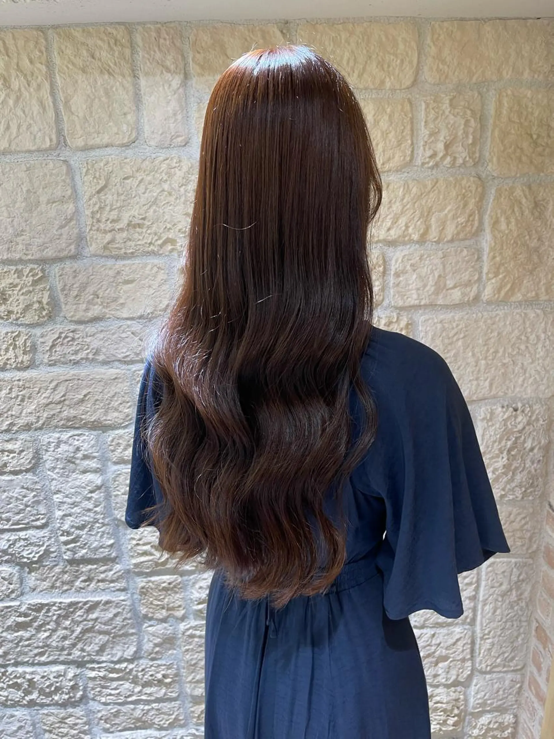 ロング アッシュ アッシュブラウン luce所属・千代 夏輝のヘアスタイル