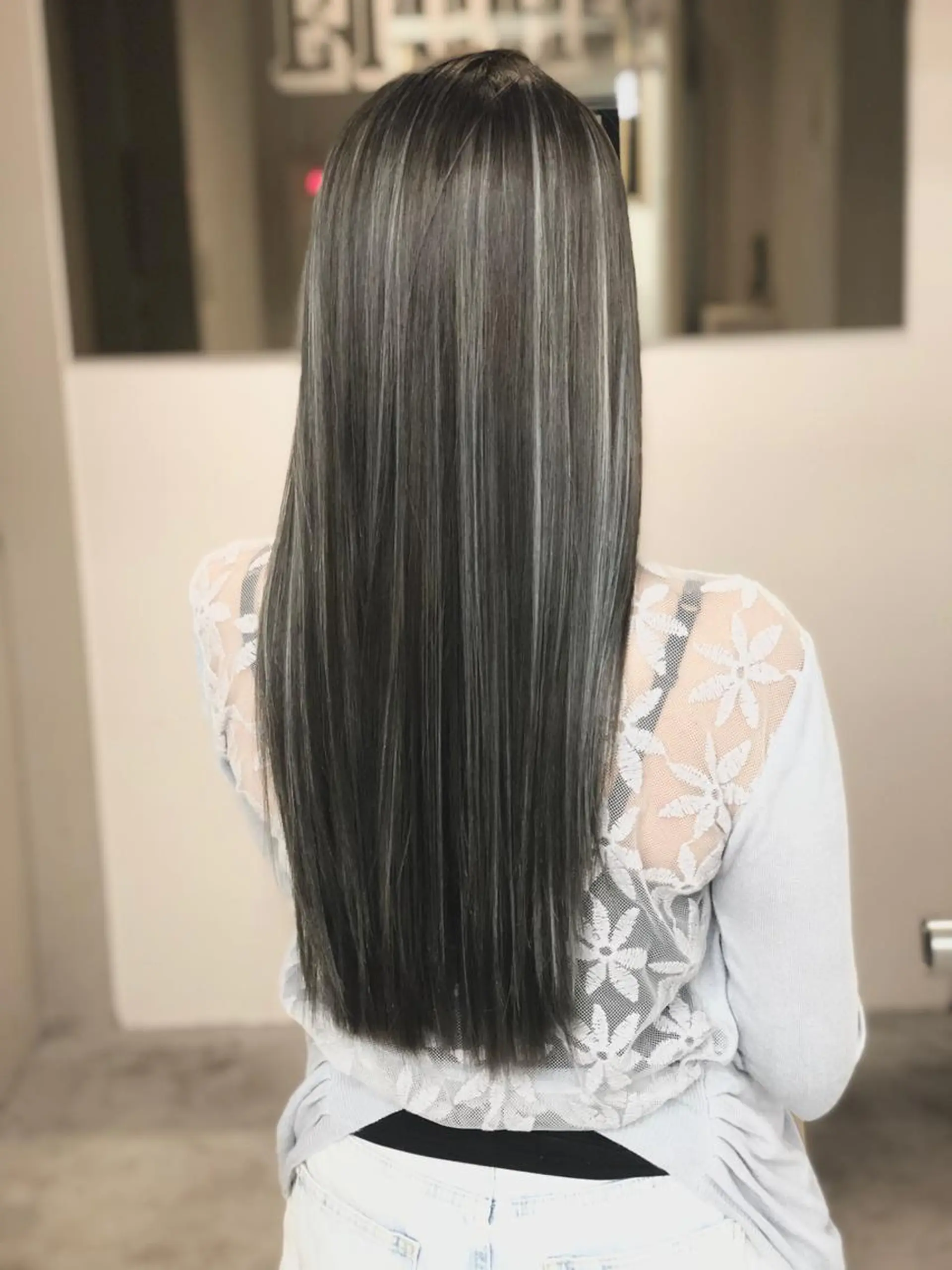 ロング EIGHT 船橋のヘアスタイル