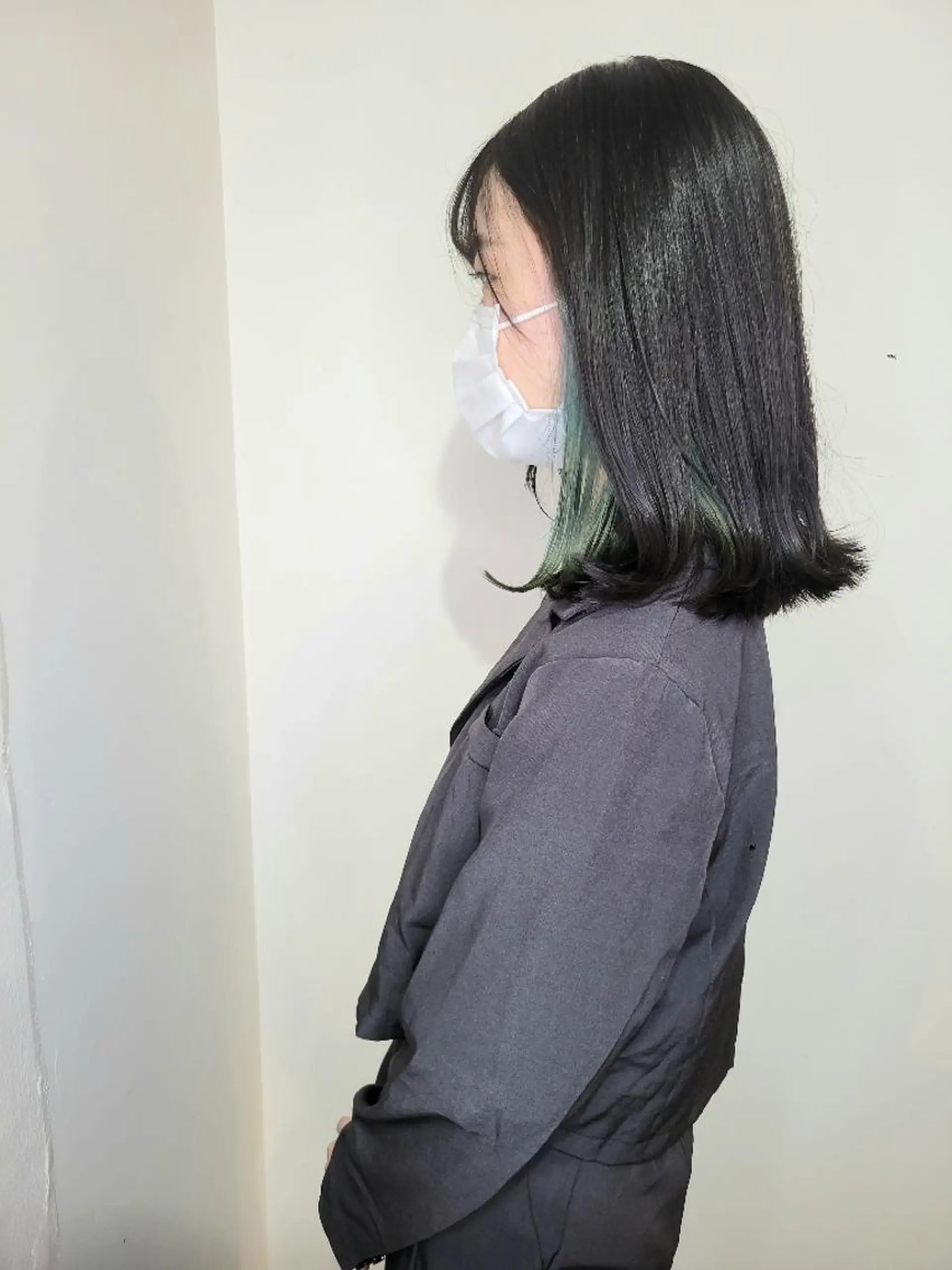 セミロング 切りっぱなしロブ カット ヘアカラー トリートメント 🇰🇷透明感×ハイ トーン🌟tomoのヘアスタイル