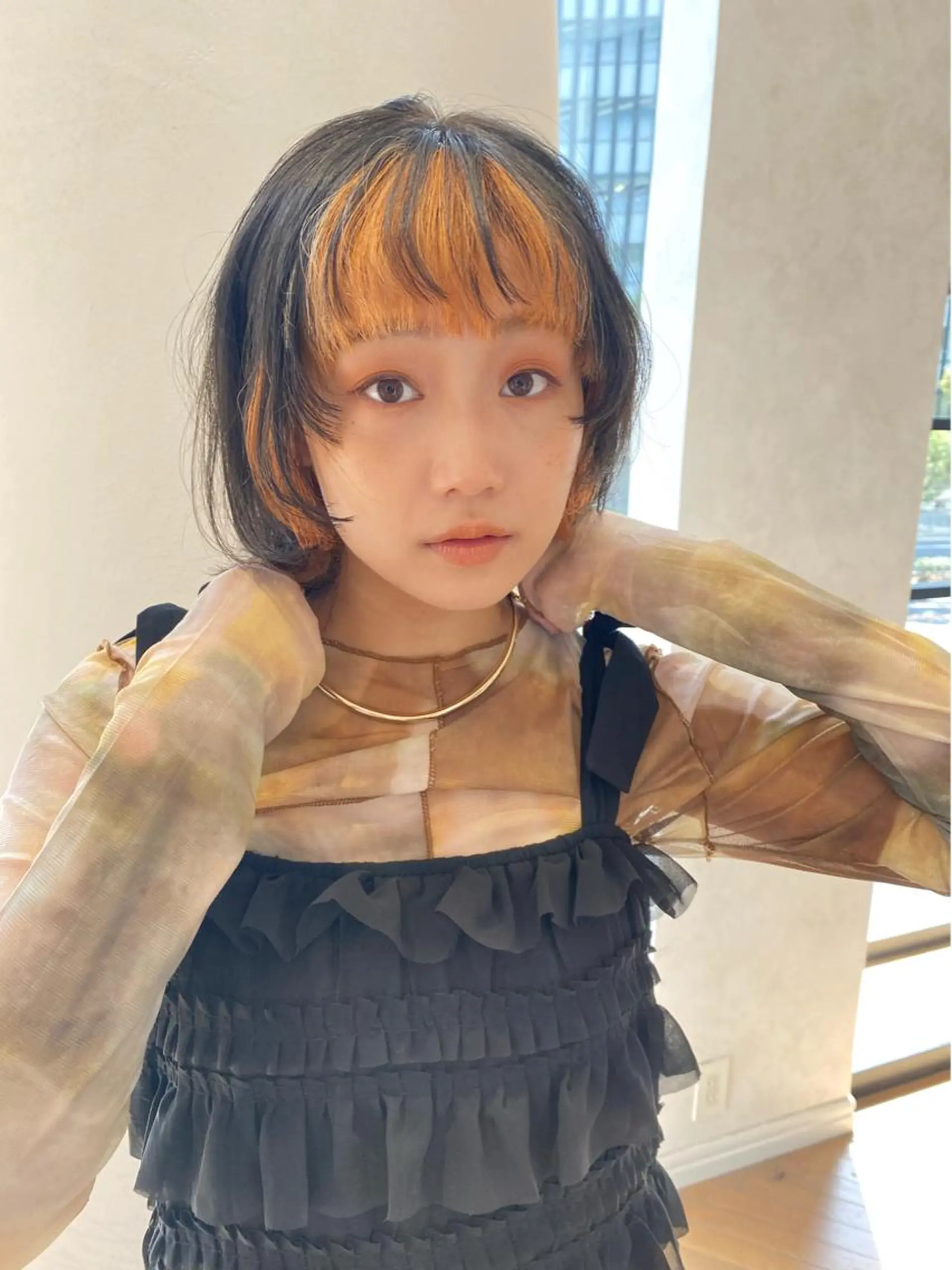 ミディアム カラー ミストバング  フェイスフレーミング 増井 彩乃のヘアスタイル