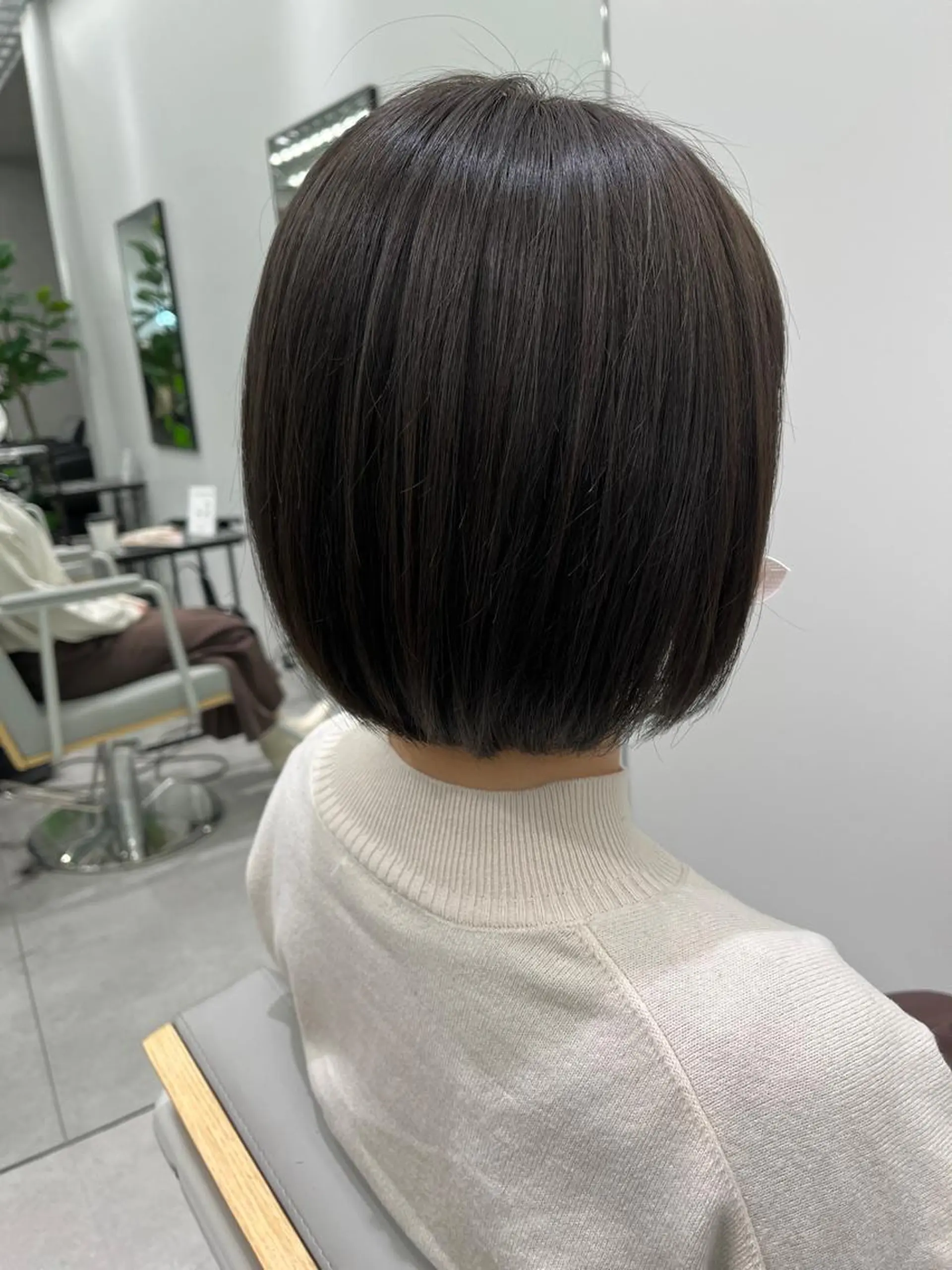 ショート カラー 菅 樹希弥のヘアスタイル