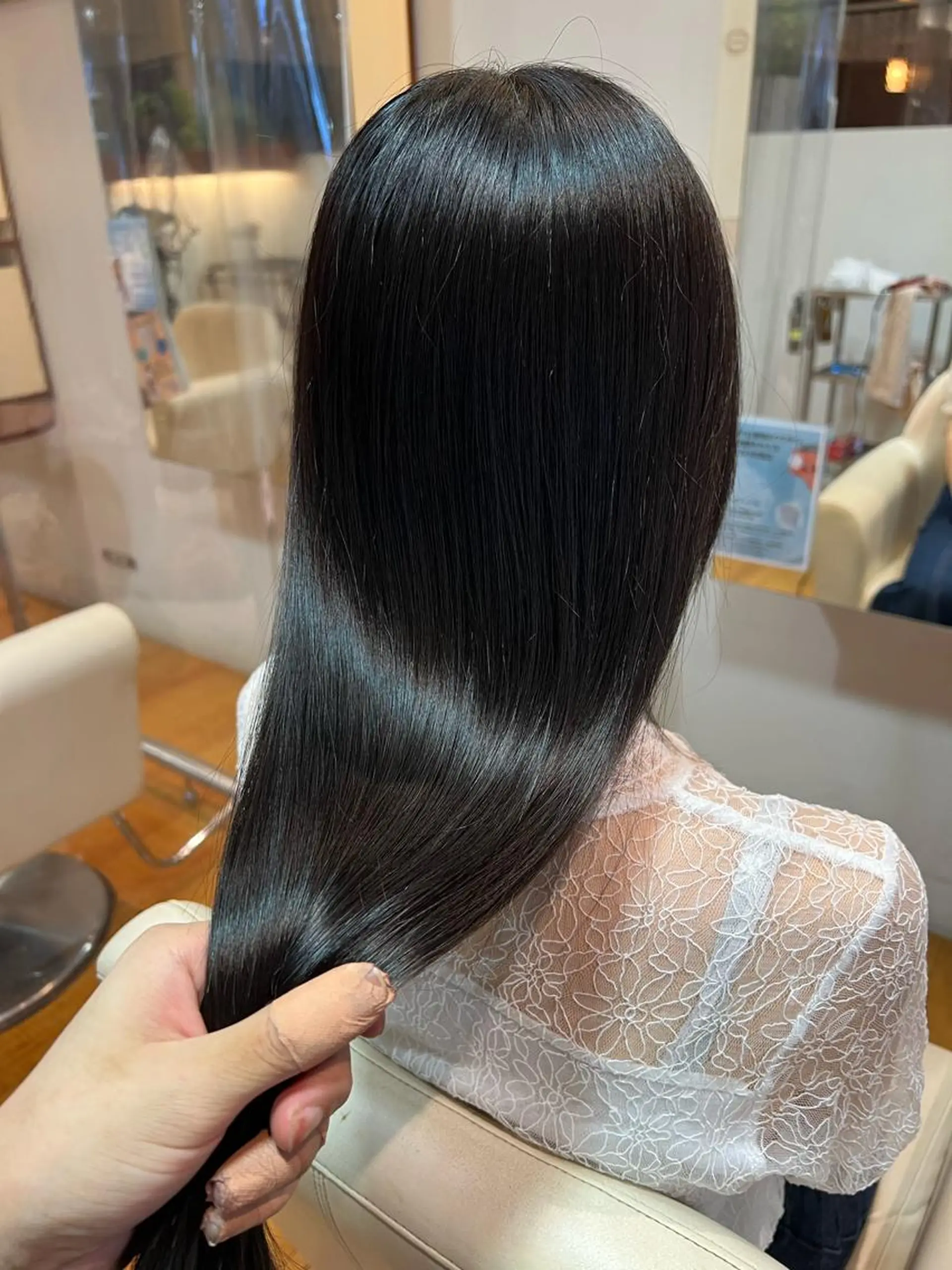 ロング カラー ヘアカラー トリートメント 菅原 リキヤのヘアスタイル