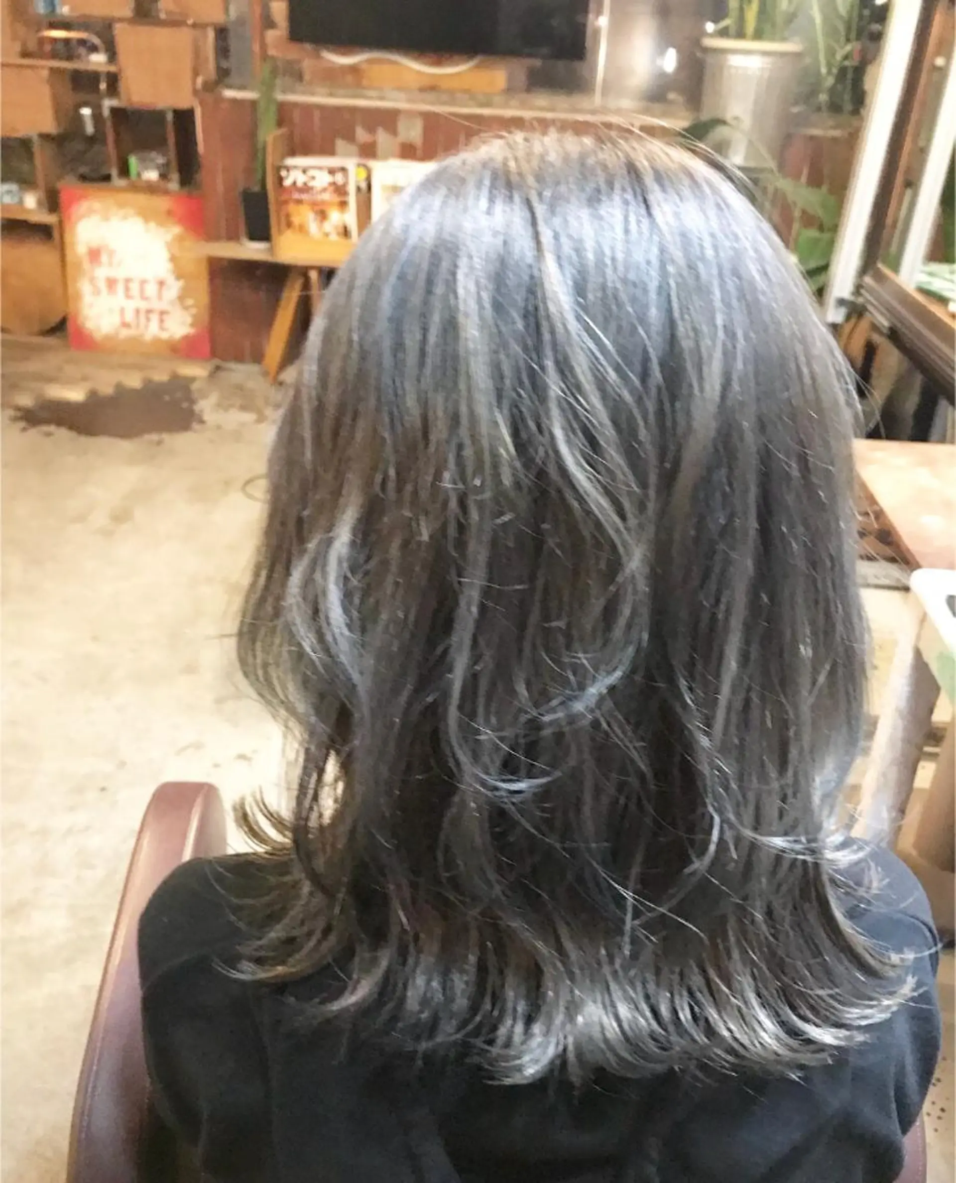 ミディアム ヘアカラー 玉木 育実のヘアスタイル