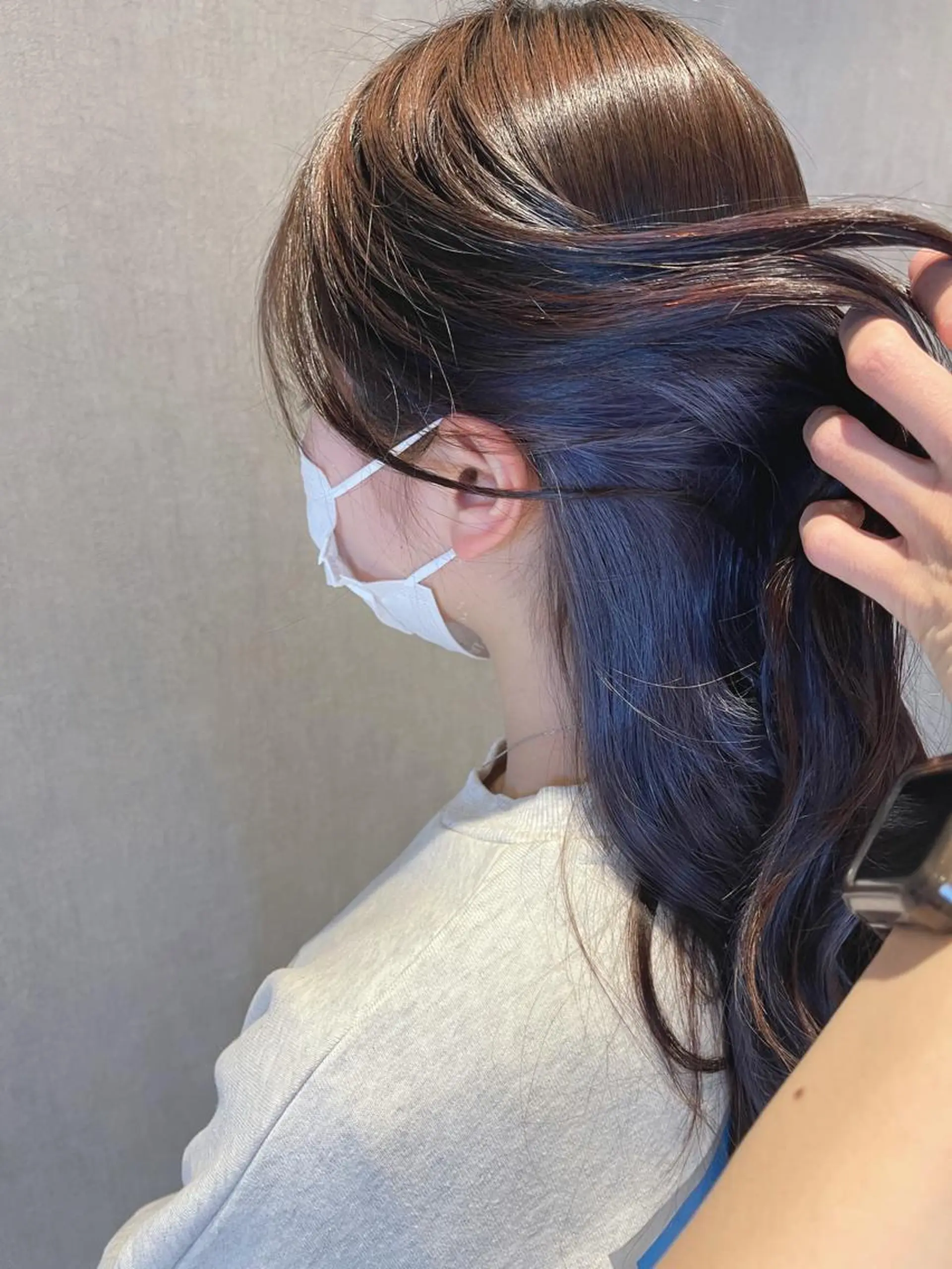 ロング カラー ブリーチ イヤリングカラー グレージュ ラベンダーカラー ラベンダーグレージュ 透明感カラー/艶髪/ エクステ/HIROのヘアスタイル