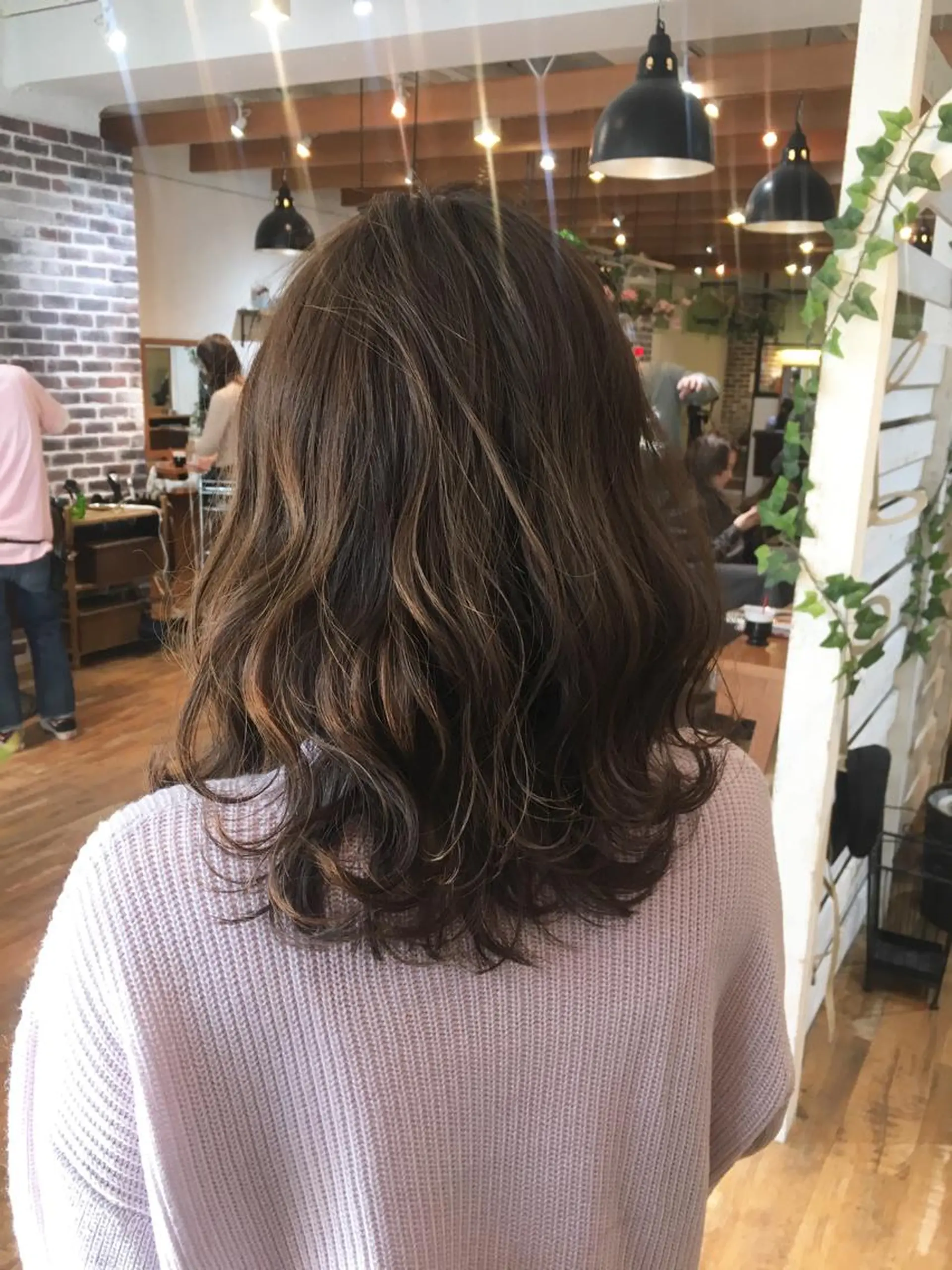 ミディアム ヘアアレンジ アッシュ カット ヘアカラー 木下大地 HAIR  Oneのヘアスタイル