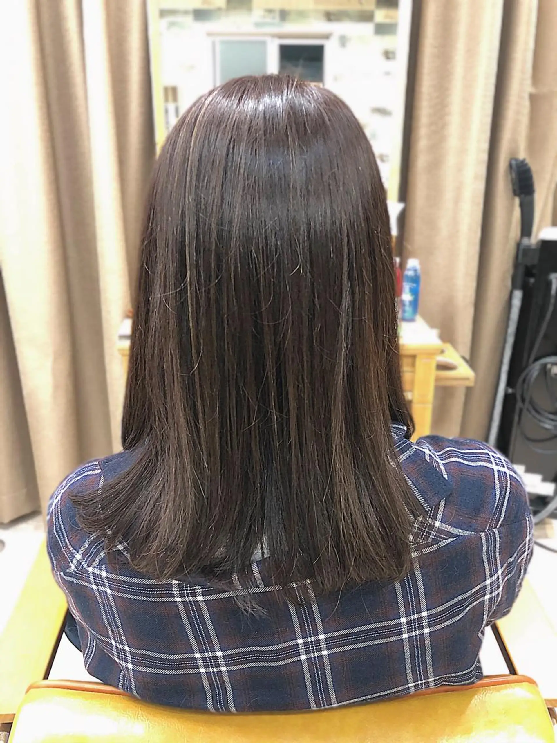 セミロング トリートメント 🫧髪質改善艶カラー _マエダ 🫧のヘアスタイル