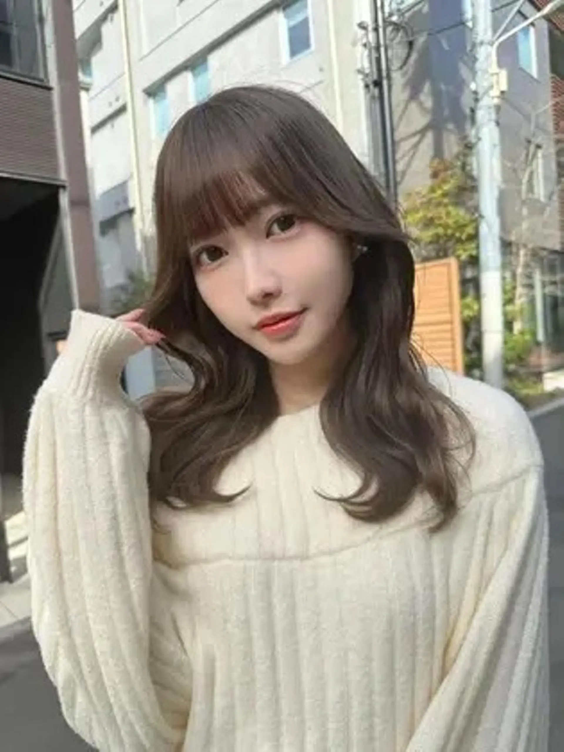 カラー 冬の透明感暗髪❄️ トレンドカラー❄️のヘアスタイル