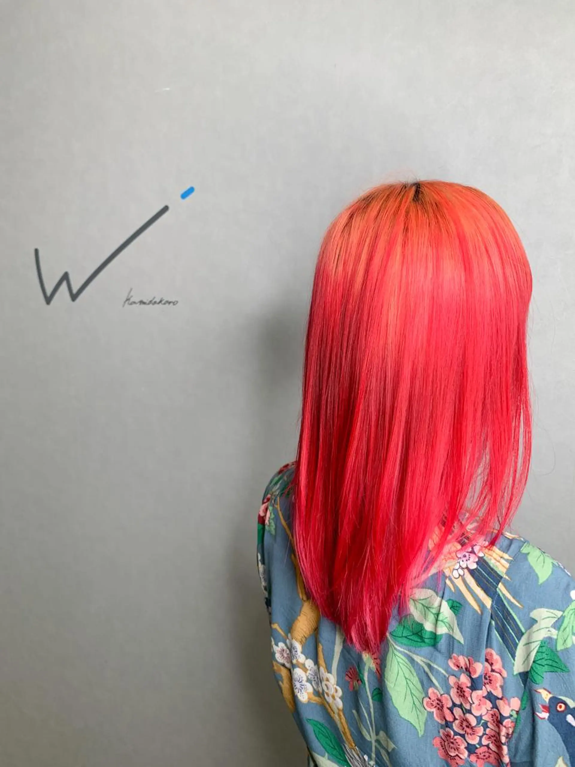 セミロング カラー オレンジ オレンジピンク ピンクカラー レッドカラー ヘアカラー 🌈 DAIKI 🌈のヘアスタイル