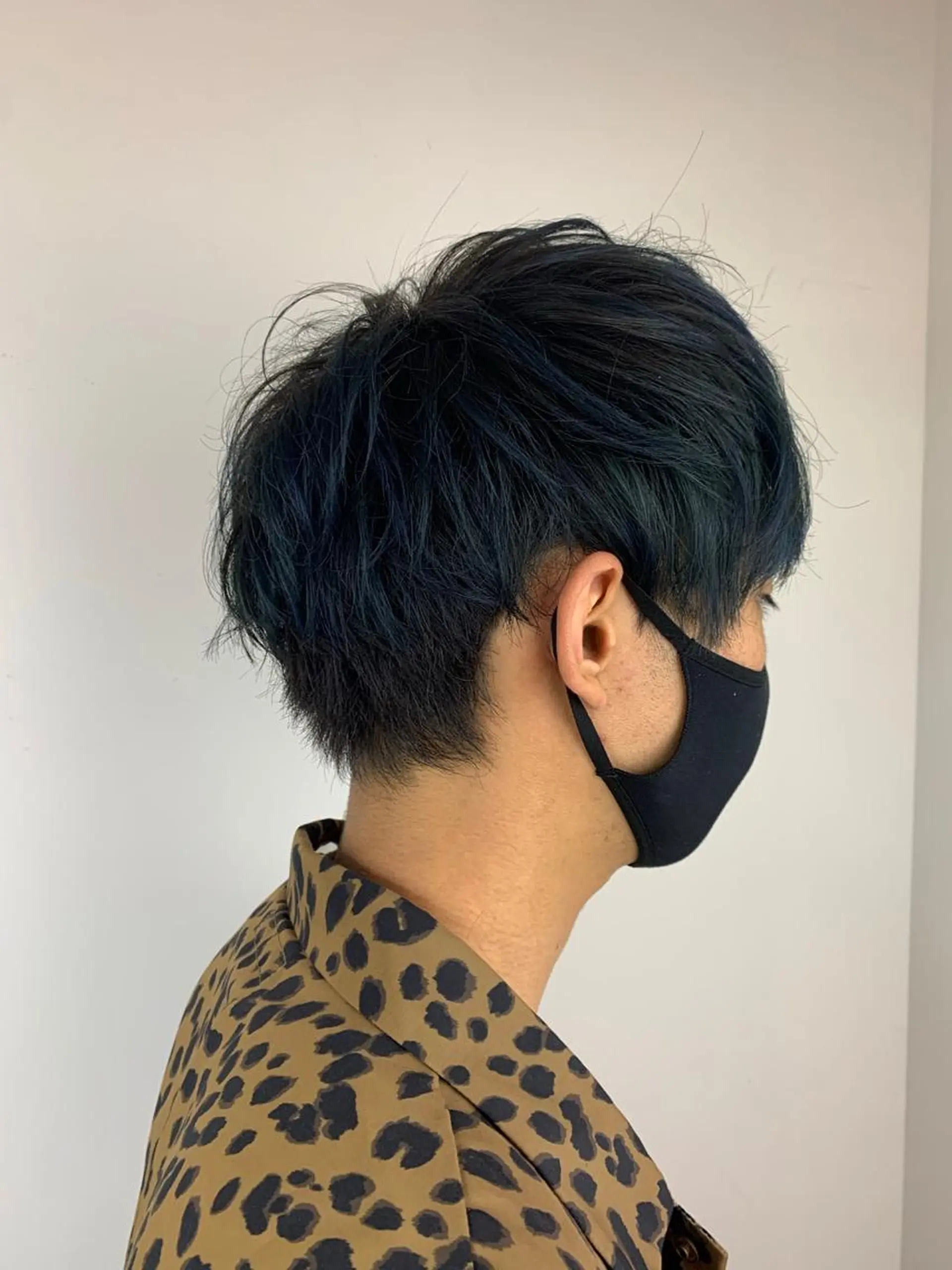 ショート カラー 黒髪 ブルーカラー ブルーブラック SALOWIN神戸三宮店所属・【美髪を叶える】中谷 彰宏（アキ)のヘアスタイル