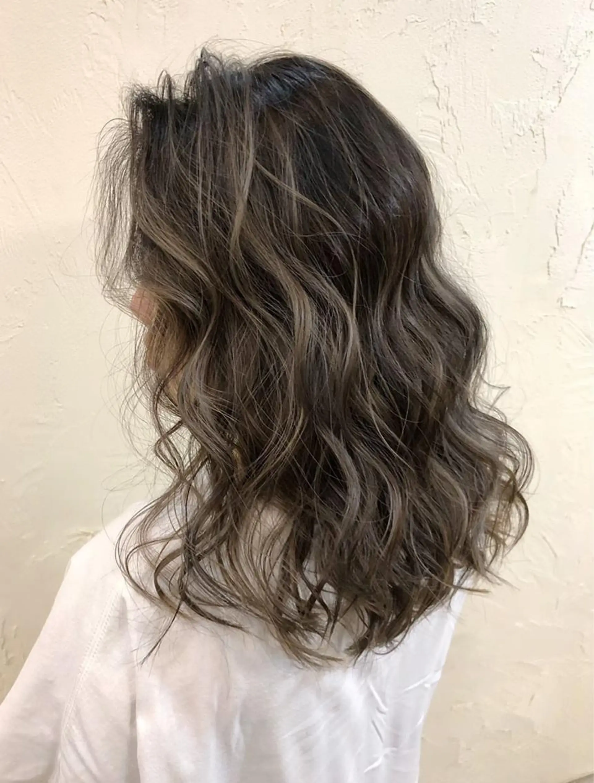 セミロング カット ヘアカラー 高山 滉太のヘアスタイル