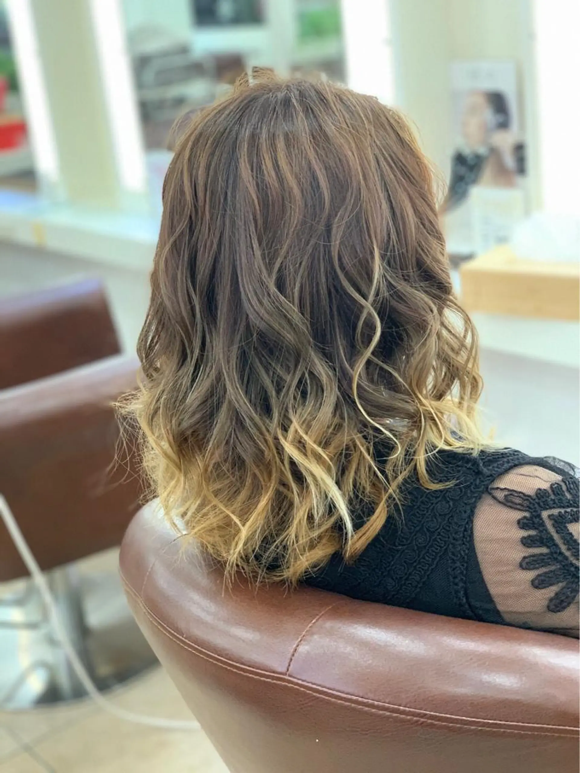 ミディアム カラー ヘアカラー 🐥こ ま🐥のヘアスタイル