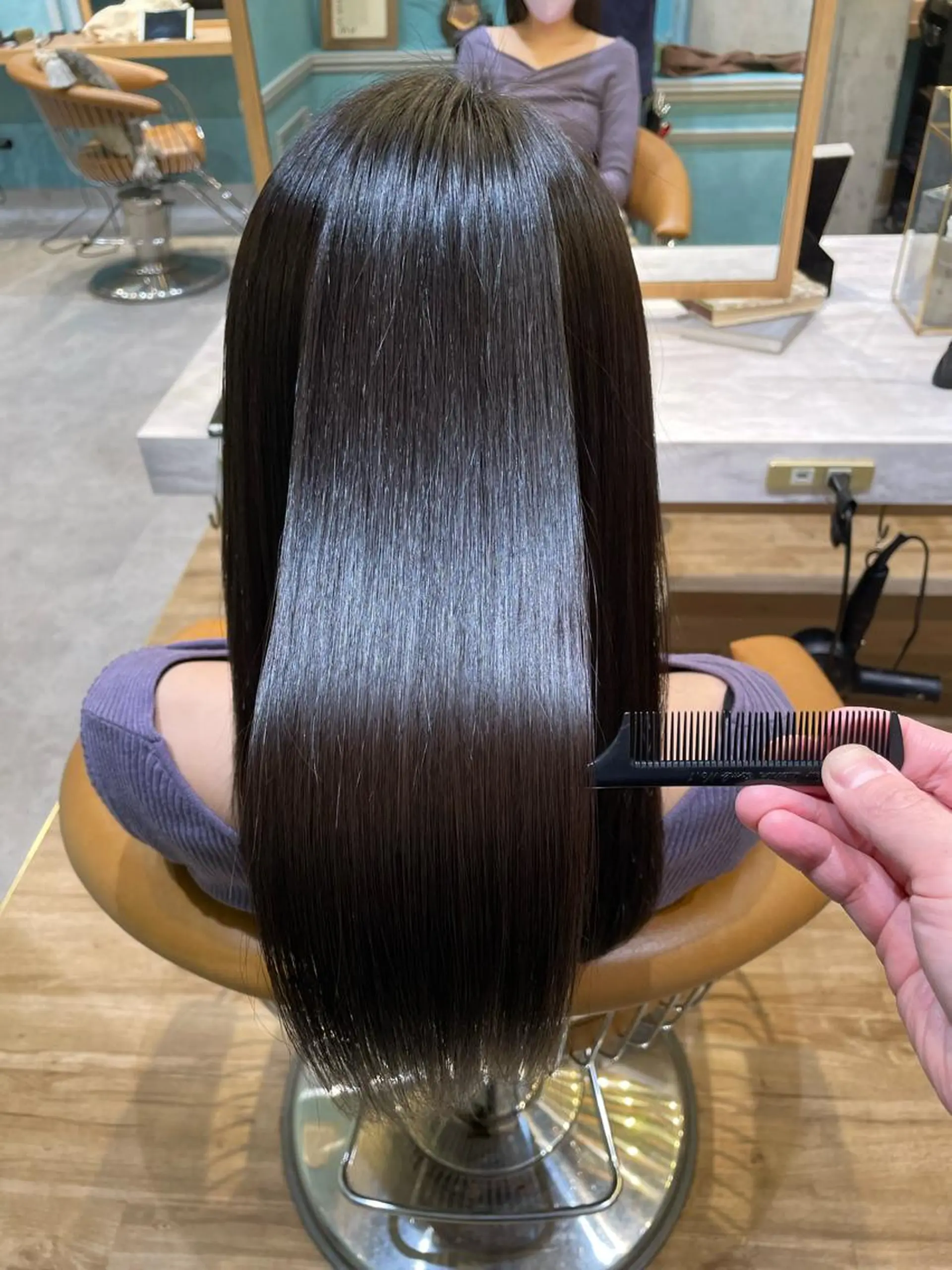 セミロング 山本翔一郎 韓国顔周りレイヤーのヘアスタイル