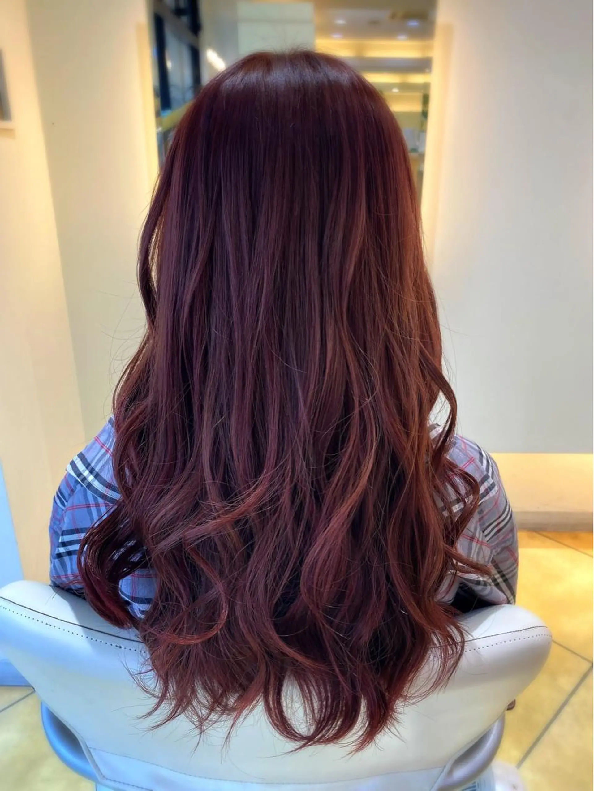 ロング カラー ブリーチ ブリーチなしカラー ピンクカラー カット ヘアカラー トリートメント デザインレイヤー💗 木村実樹のヘアスタイル