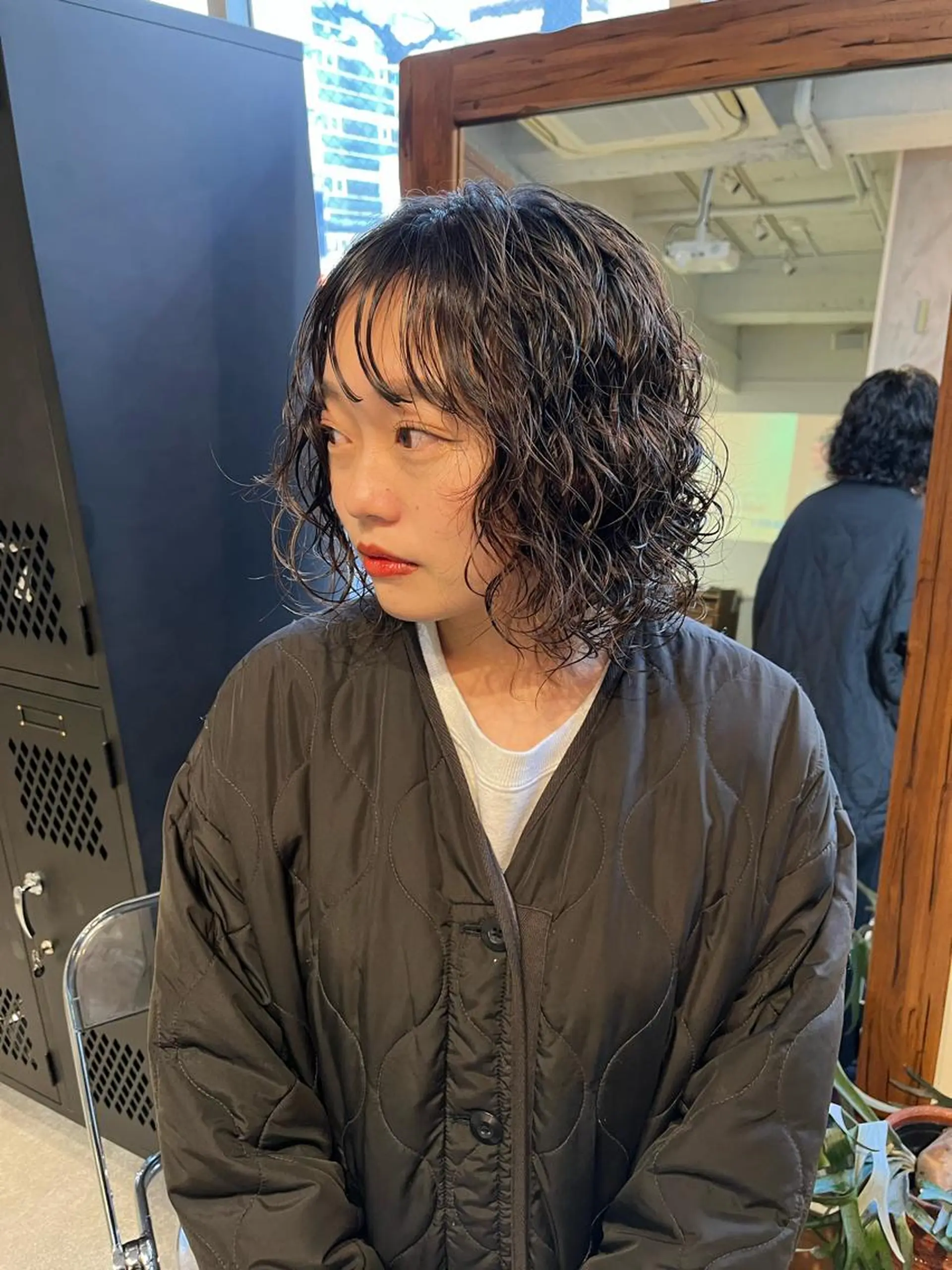 ミディアム パーマ SIKI yuuna モテ韓国ヘア☁️のヘアスタイル