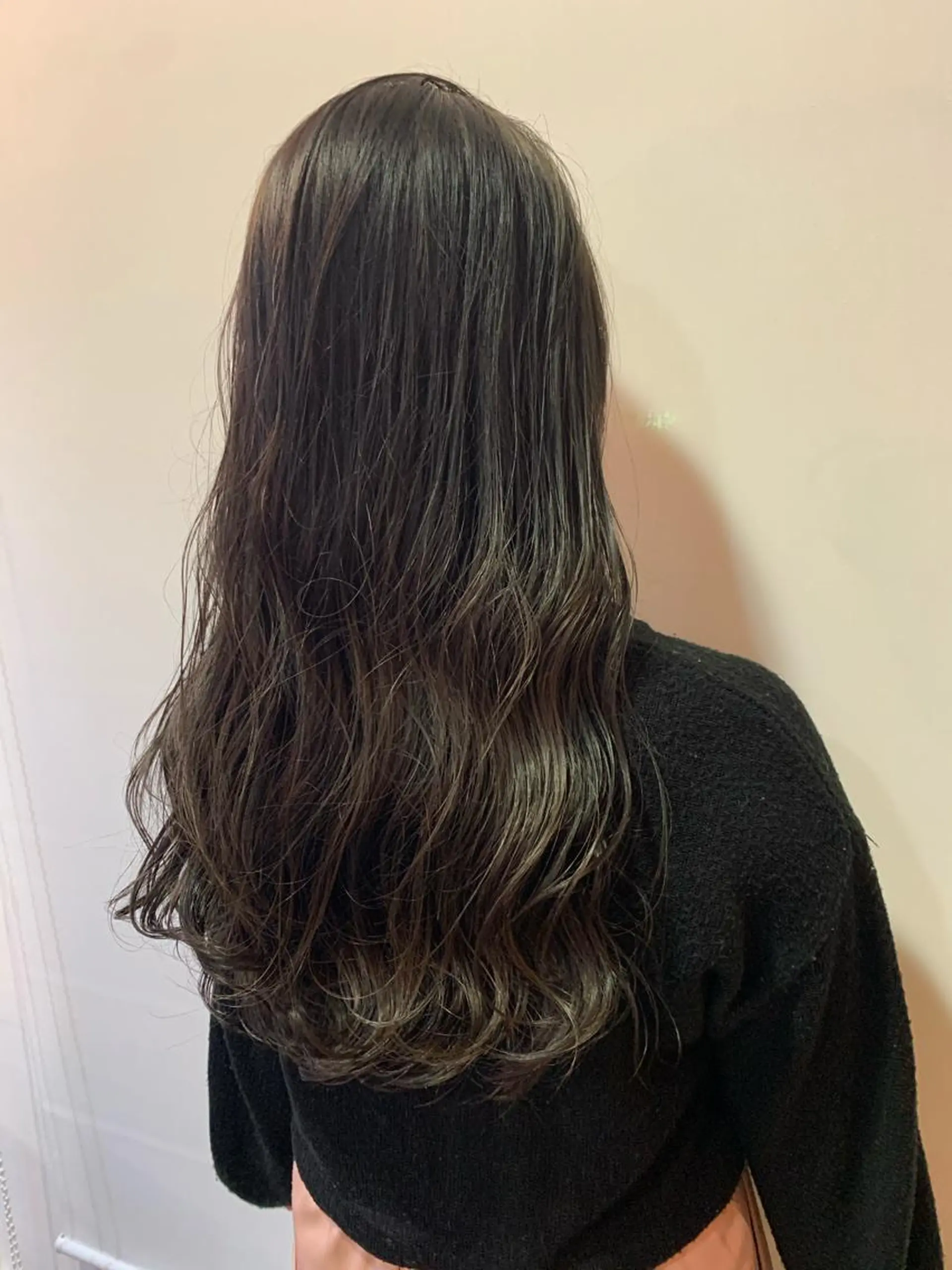 ロング カット ヘアカラー トリートメント ヘッドスパ ヘアセット 山口 竣也のヘアスタイル