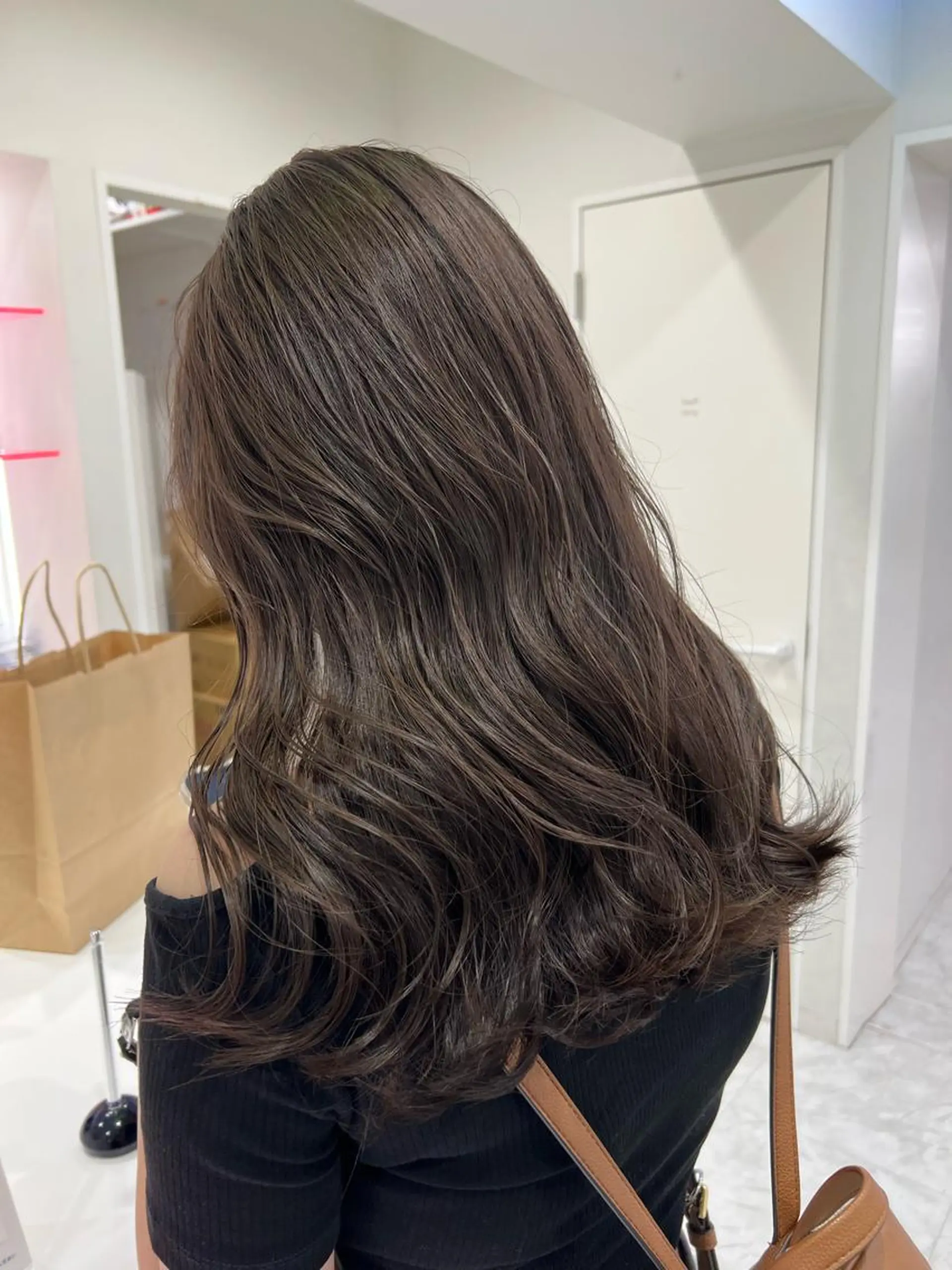 セミロング カラー ヘアアレンジ サロウィン渋谷宇田川店所属・ハッシュカット/韓国 レイヤー/Arataのヘアスタイル