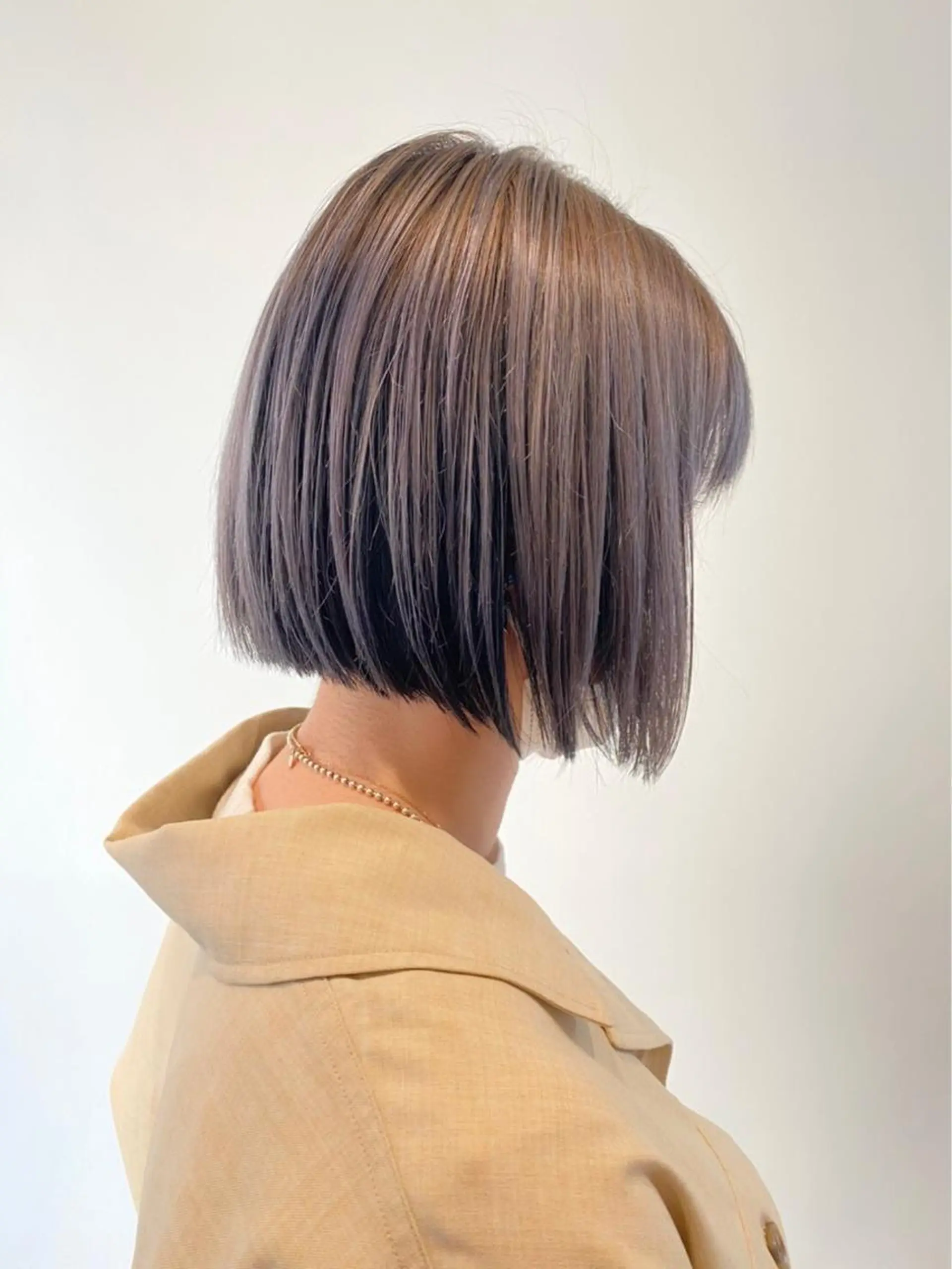 ショート カラー 切りっぱなしボブ ダブルカラー インナーカラー ボブ ワタナベ テルマサのヘアスタイル